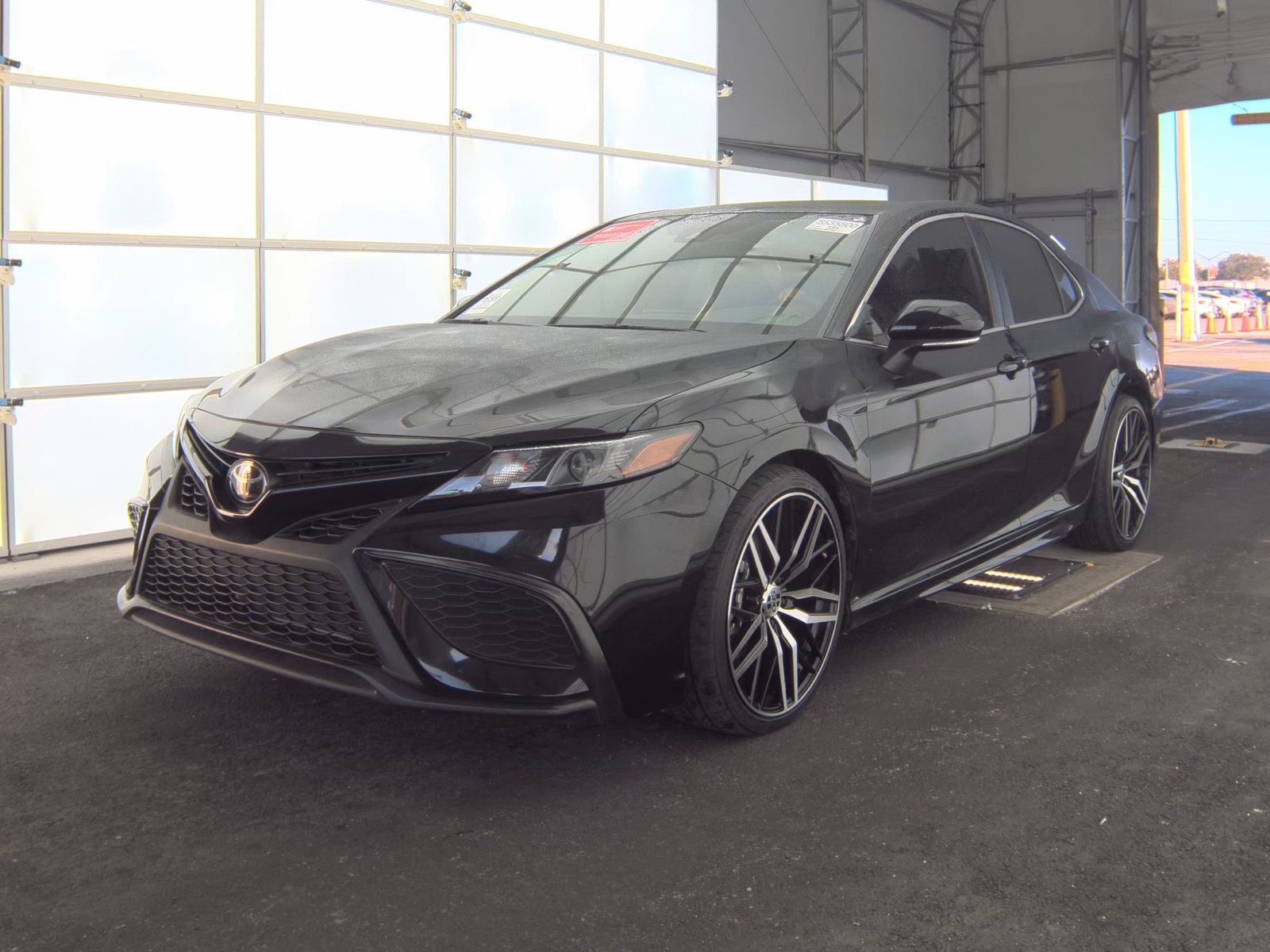 2024 Toyota Camry SE FWD