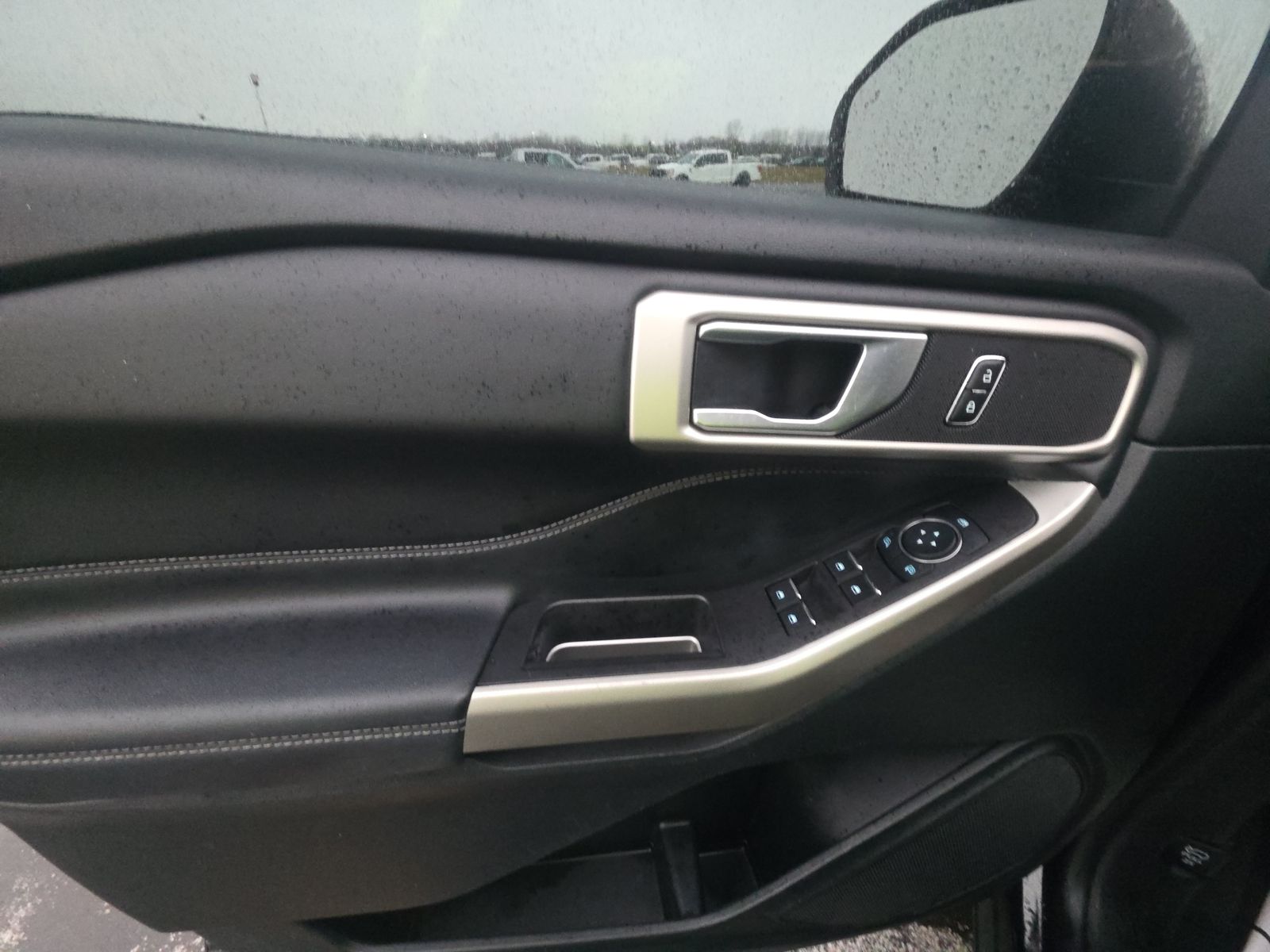 2023 Ford Explorer XLT AWD