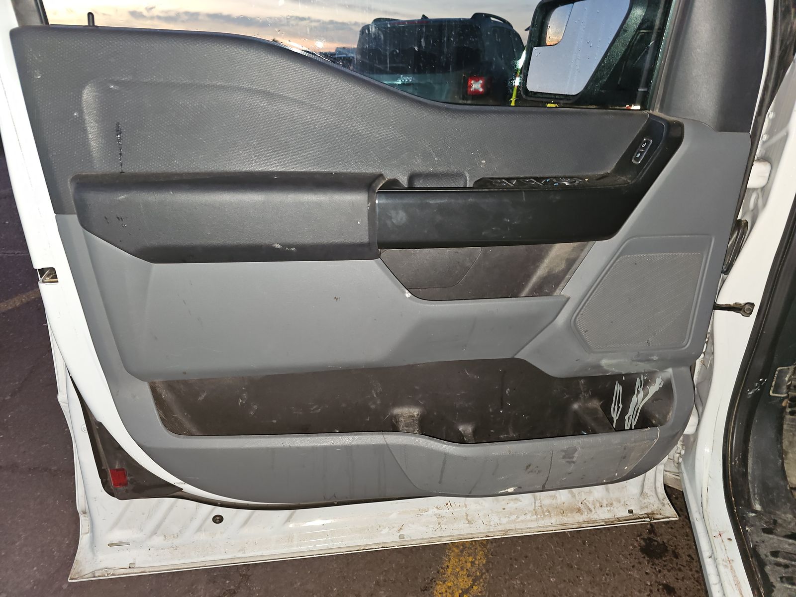 2023 Ford F-150 XL RWD