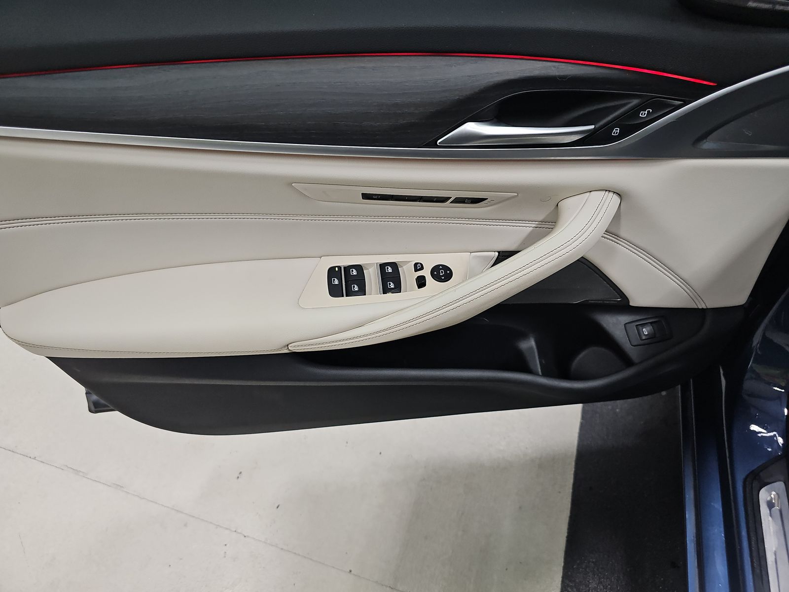 2023 BMW 5 Series 530i RWD