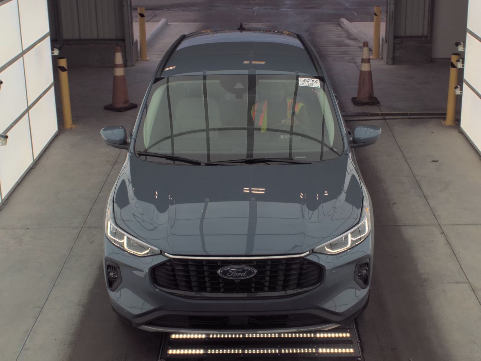 2025 Ford Escape Hybrid Platinum FWD