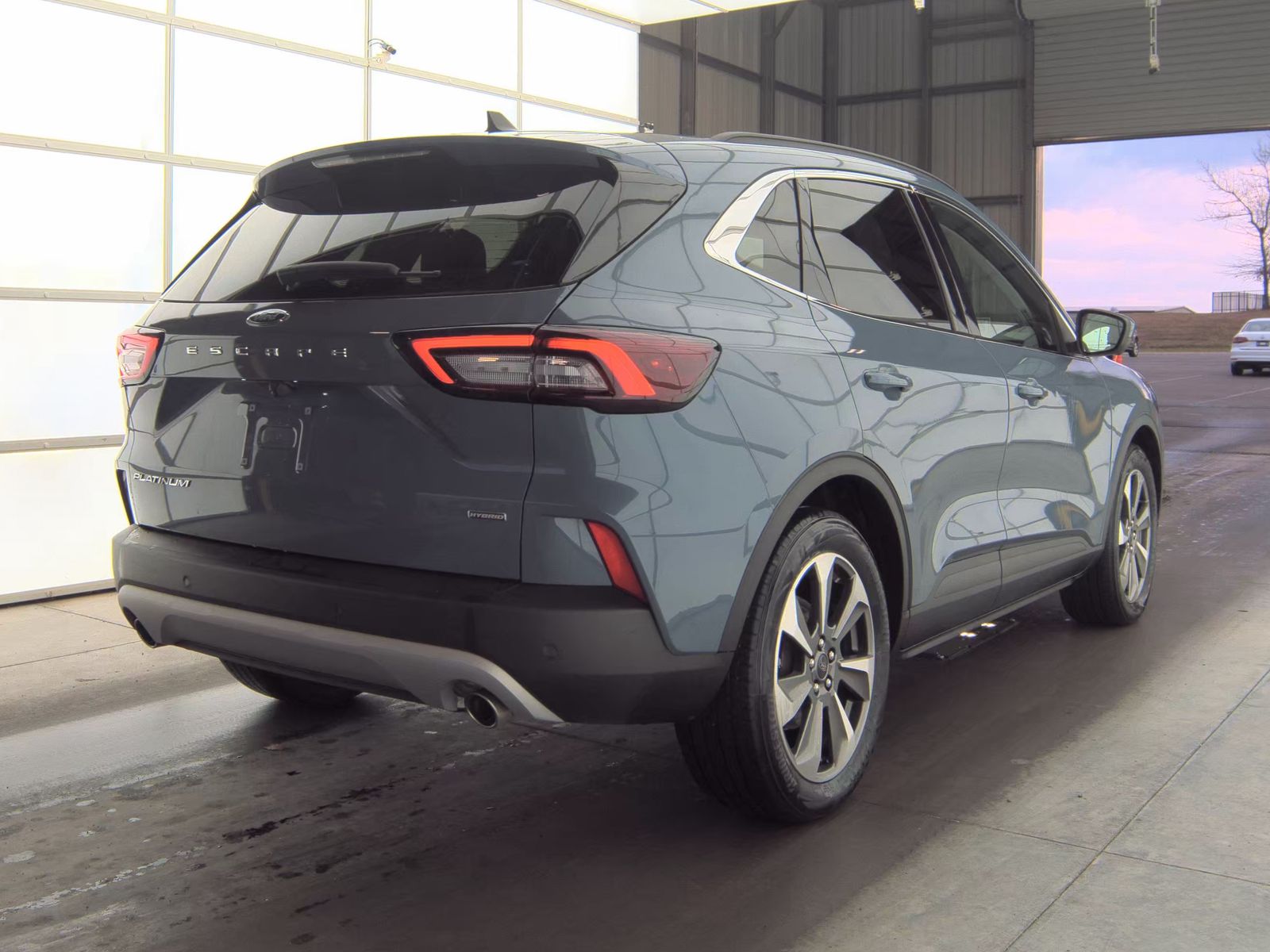 2025 Ford Escape Hybrid Platinum FWD