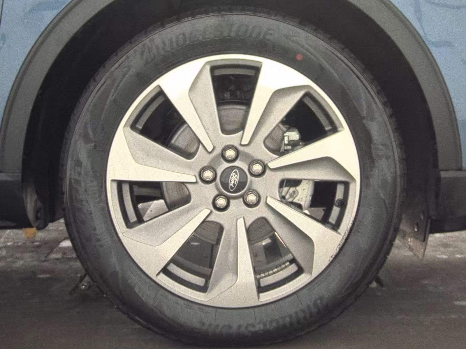 2025 Ford Escape Hybrid Platinum FWD