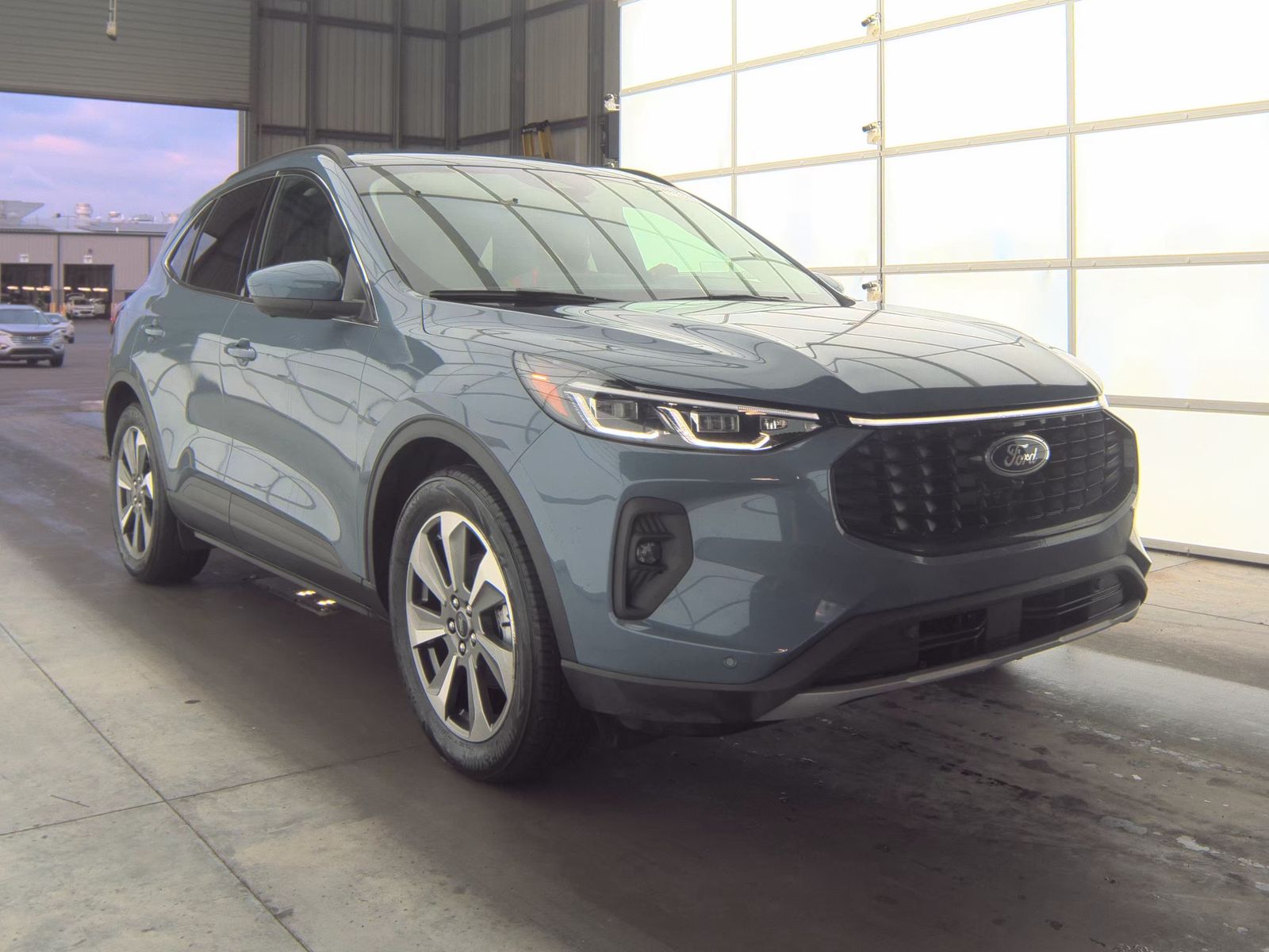 2025 Ford Escape Hybrid Platinum FWD