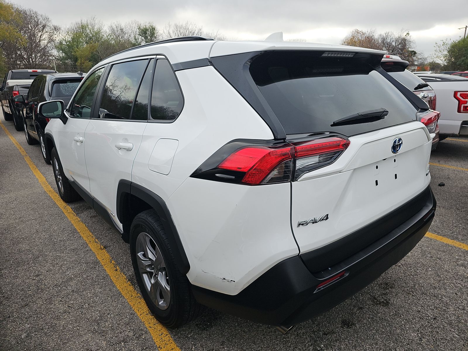 2024 Toyota RAV4 Hybrid LE AWD