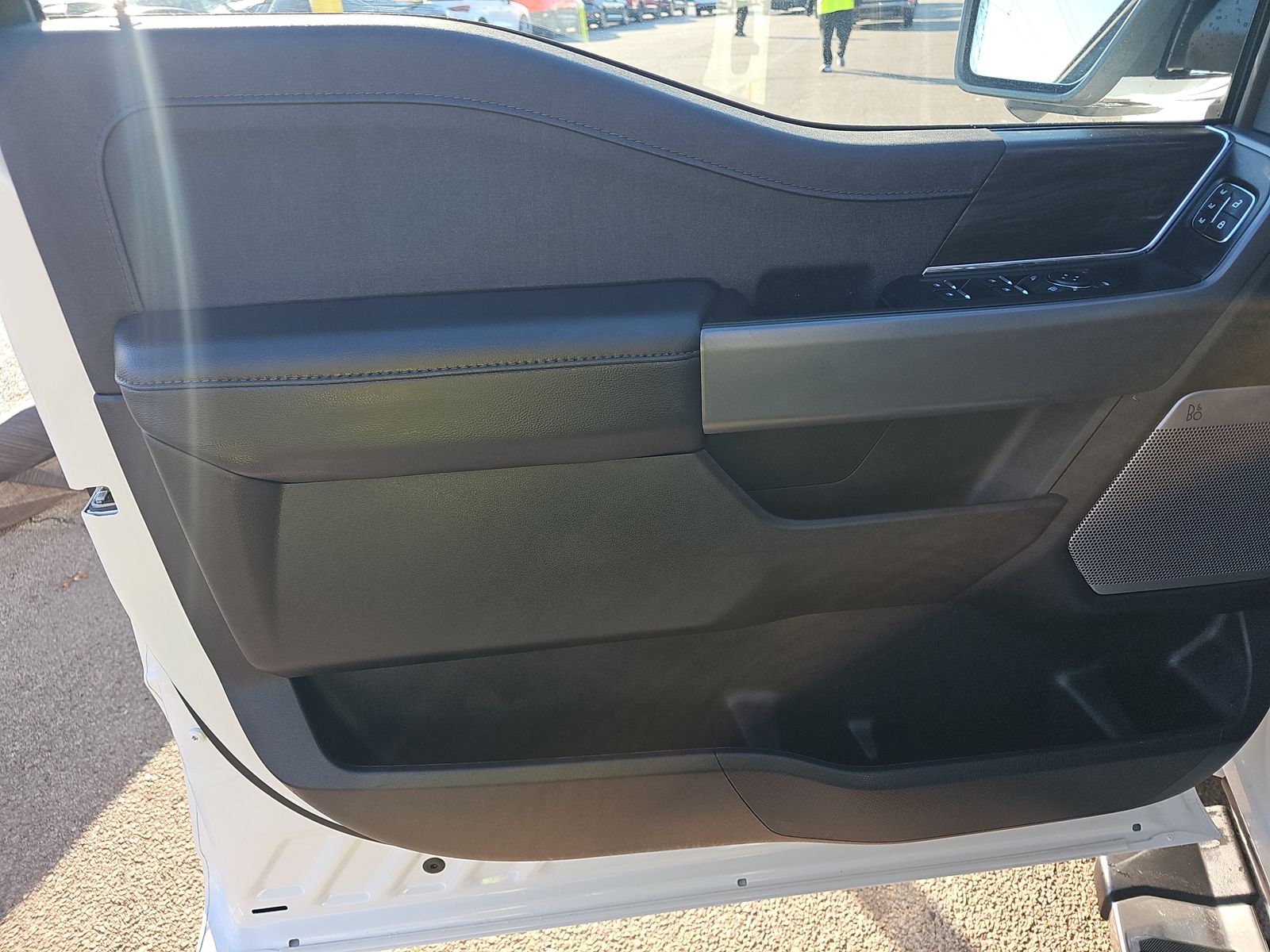 2025 Ford F-150 Lariat AWD