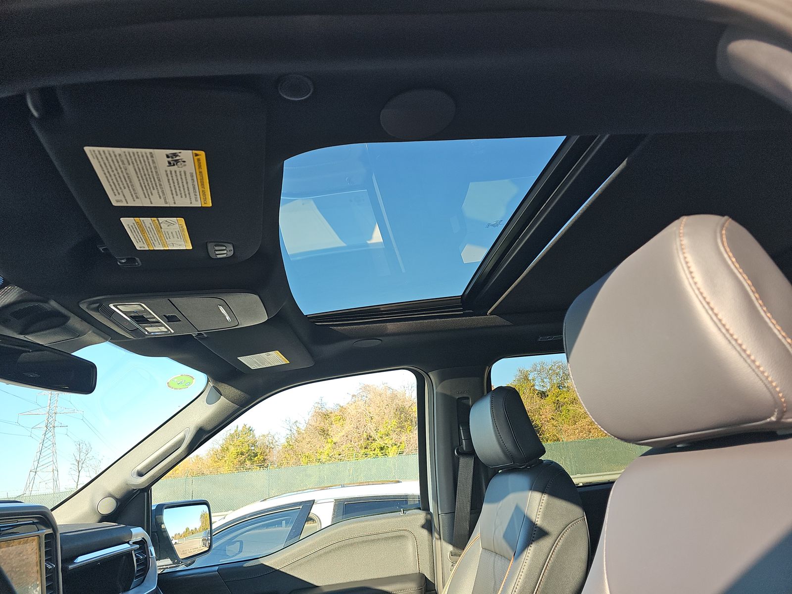 2025 Ford F-150 Lariat AWD