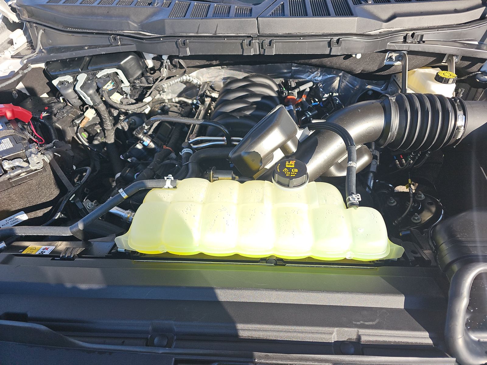 2025 Ford F-150 Lariat AWD