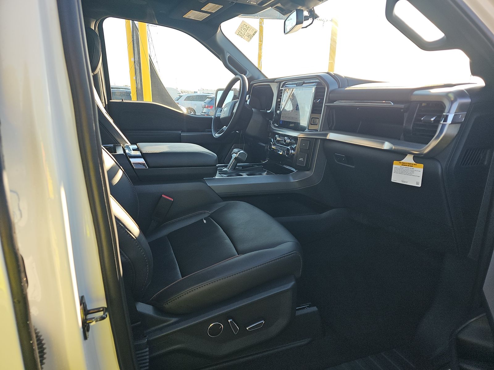 2025 Ford F-150 Lariat AWD