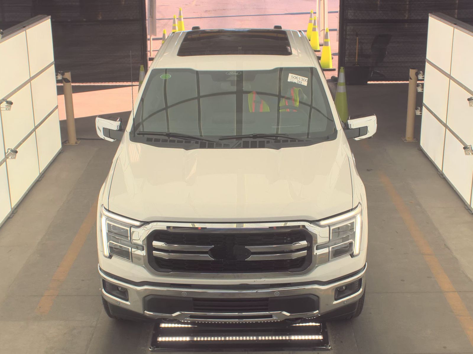 2025 Ford F-150 Lariat AWD