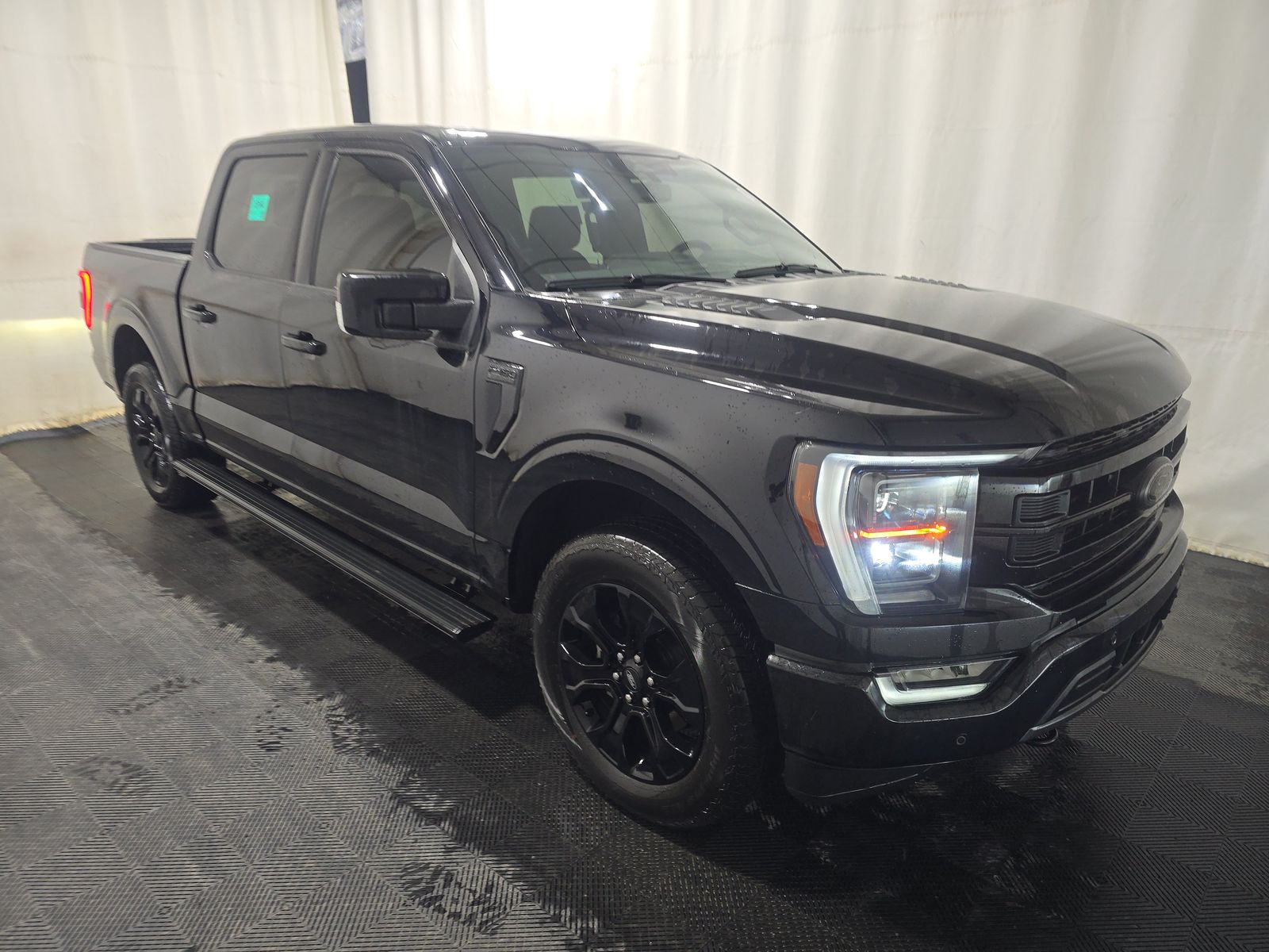 2023 Ford F-150 Lariat AWD