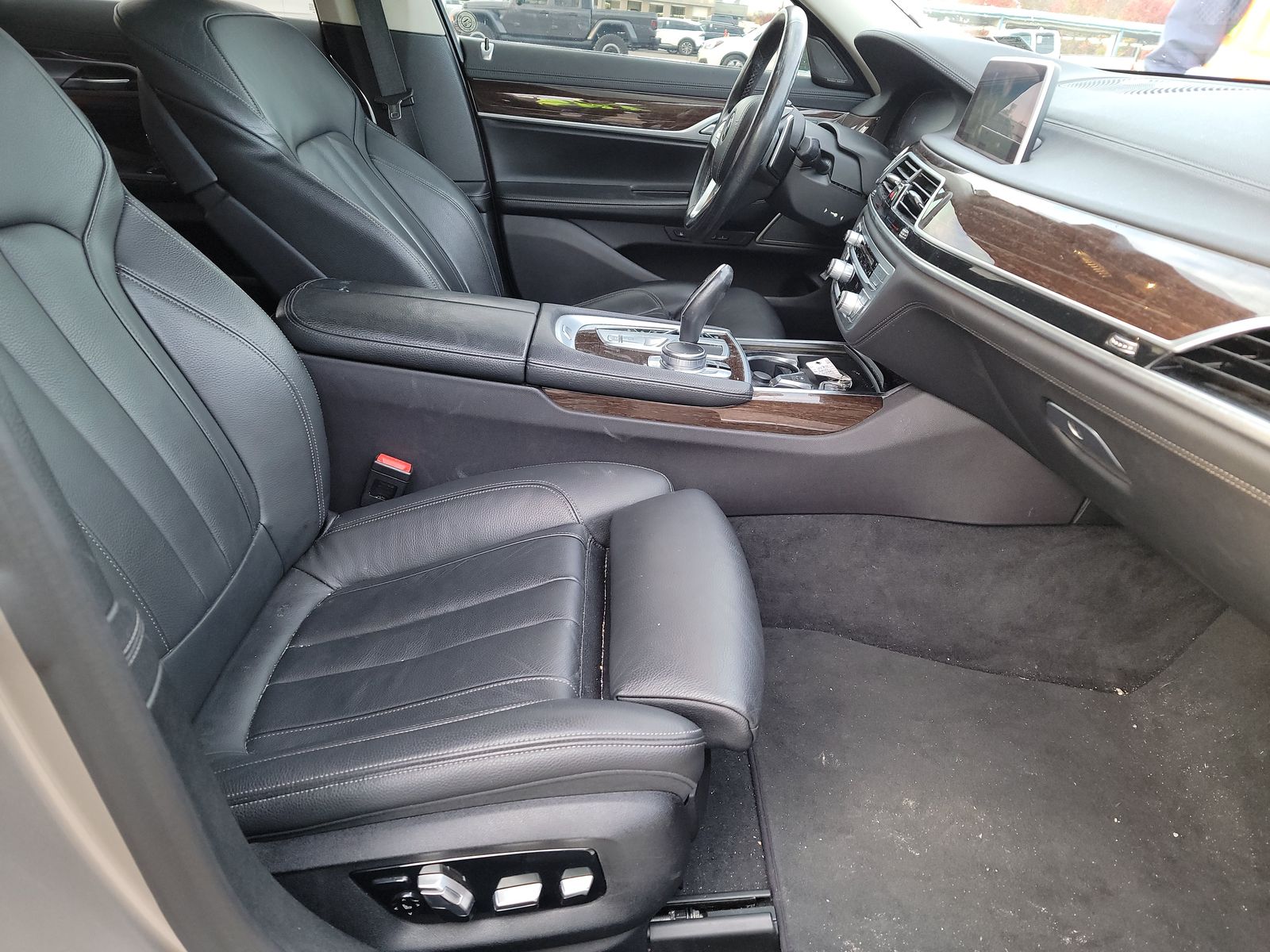 2020 BMW 7 Series 740i xDrive AWD