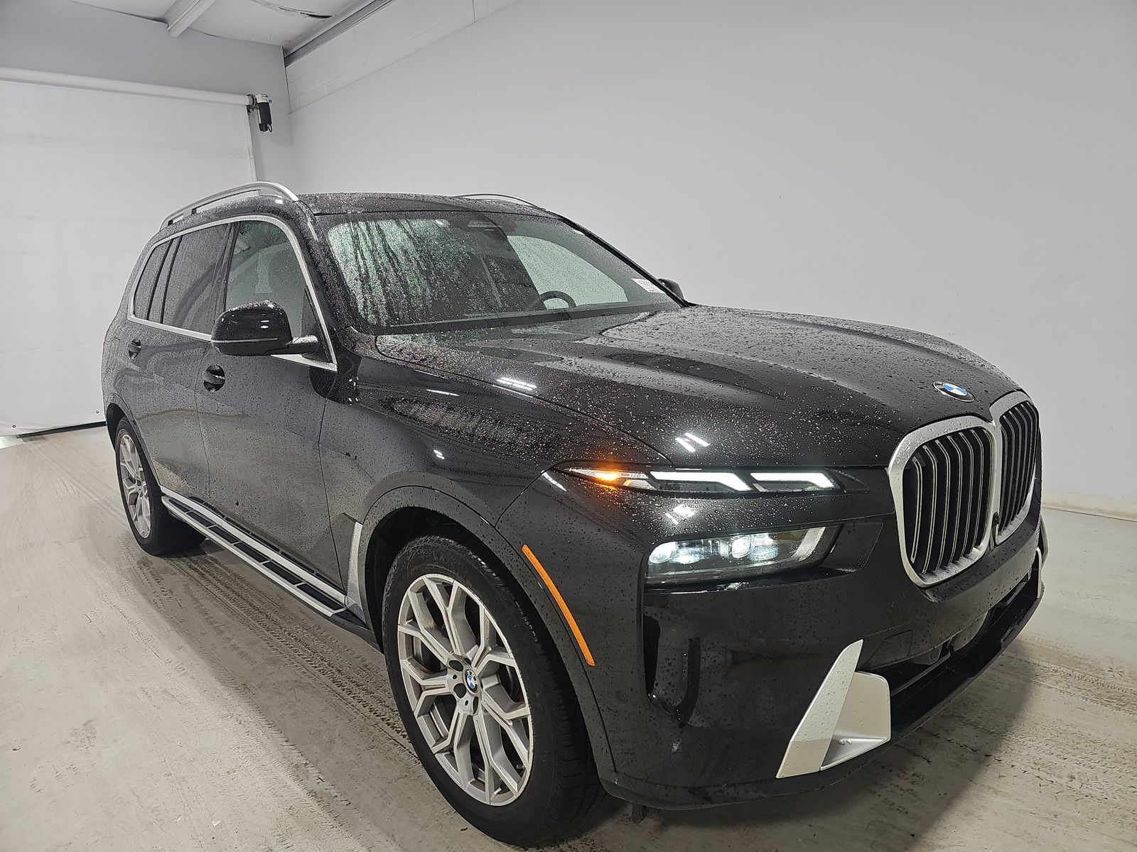 2025 BMW X7 xDrive40i AWD