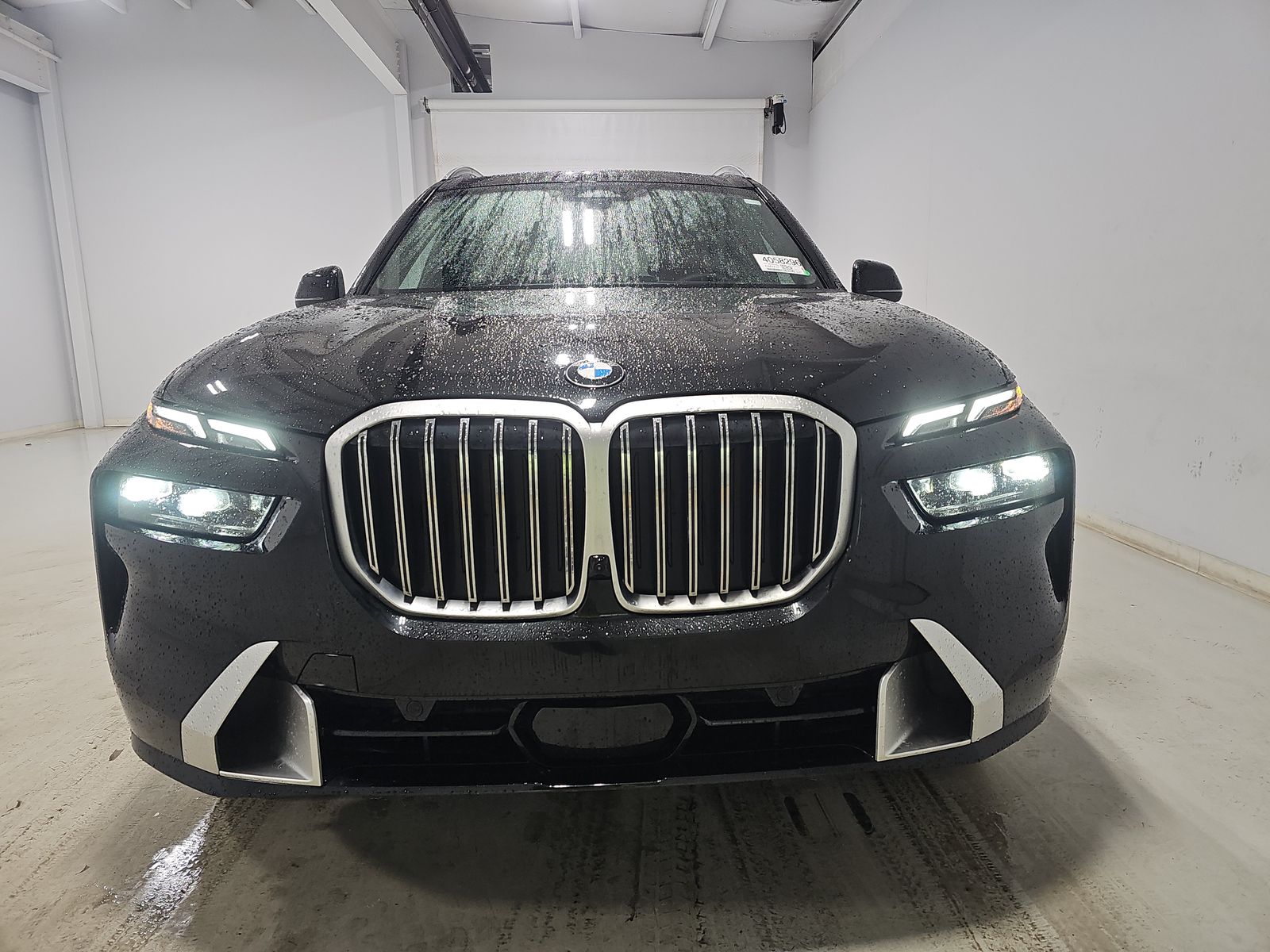 2025 BMW X7 xDrive40i AWD