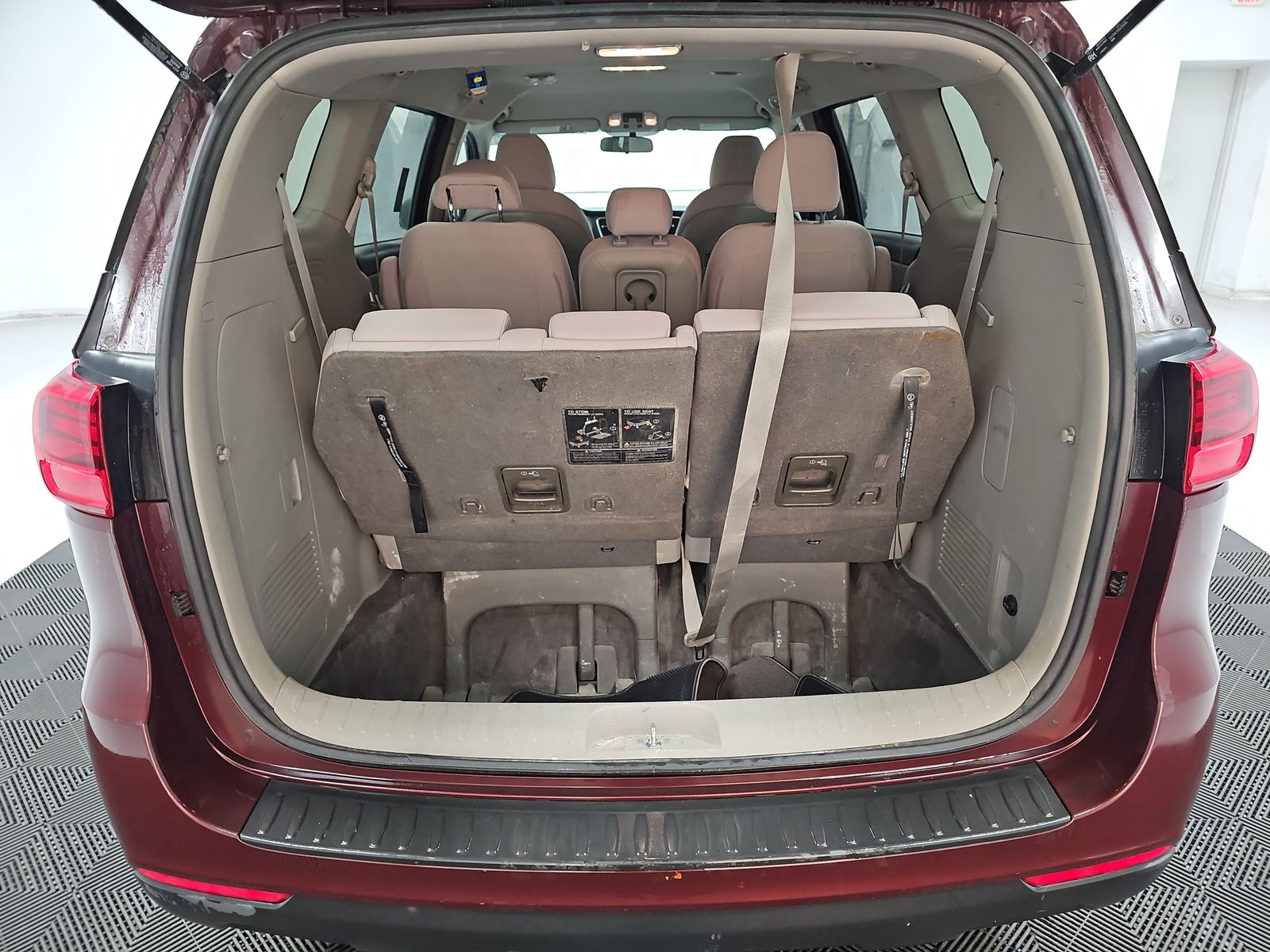 2020 Kia Sedona LX FWD