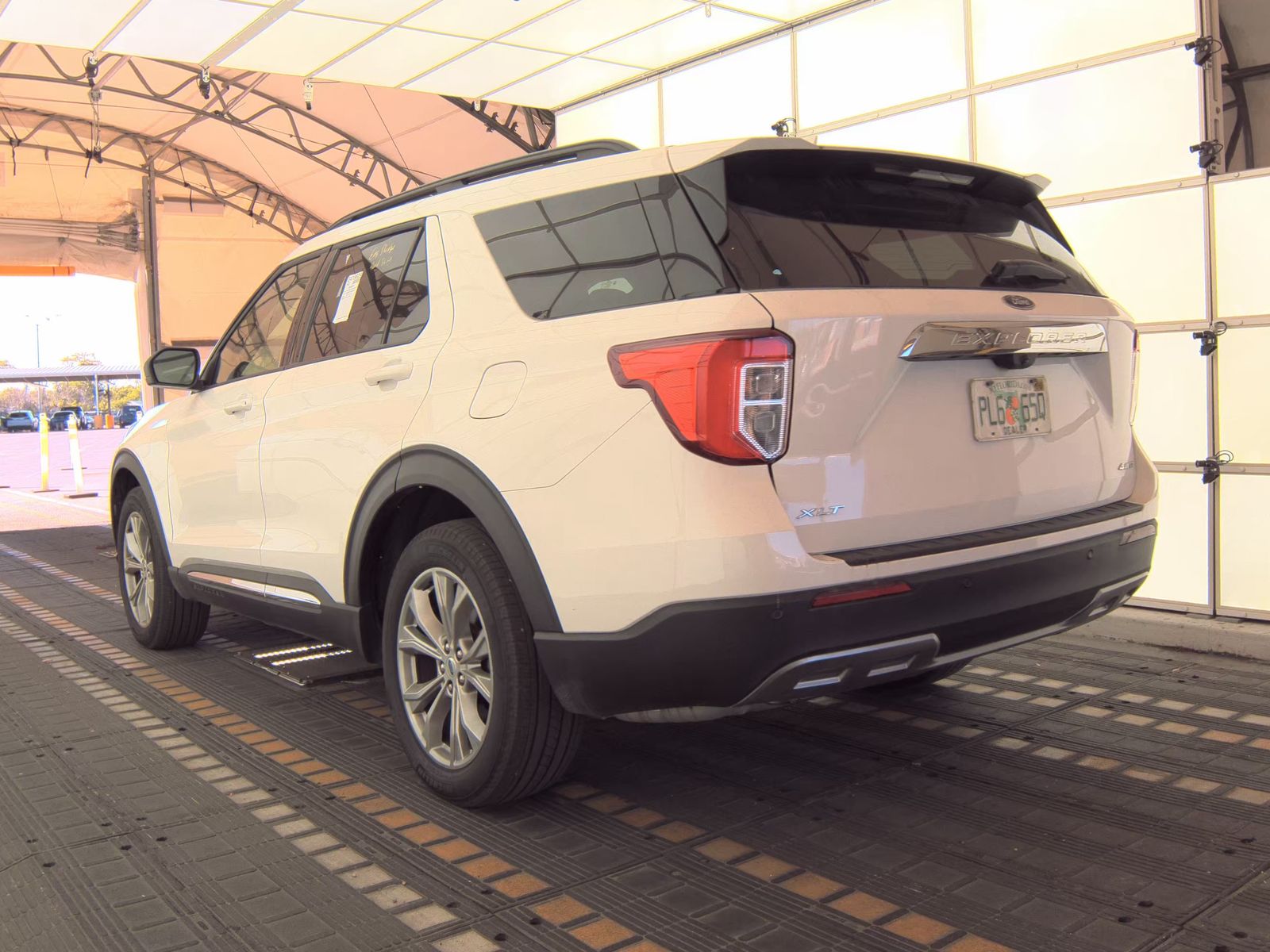 2023 Ford Explorer XLT AWD