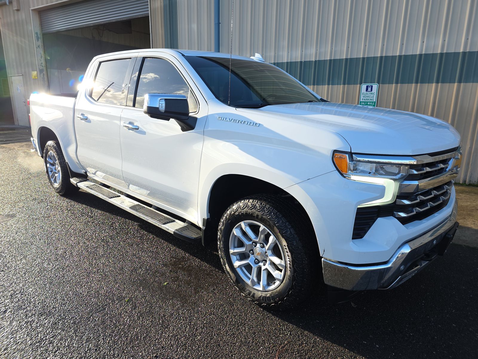 2023 Chevrolet Silverado 1500 LTZ AWD