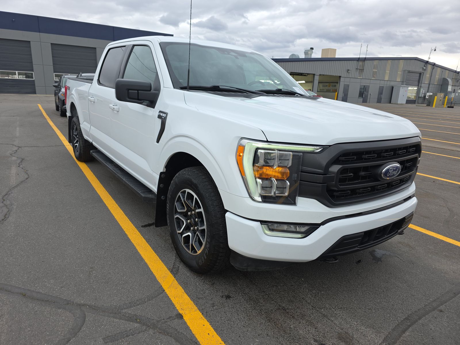 2023 Ford F-150 XLT AWD