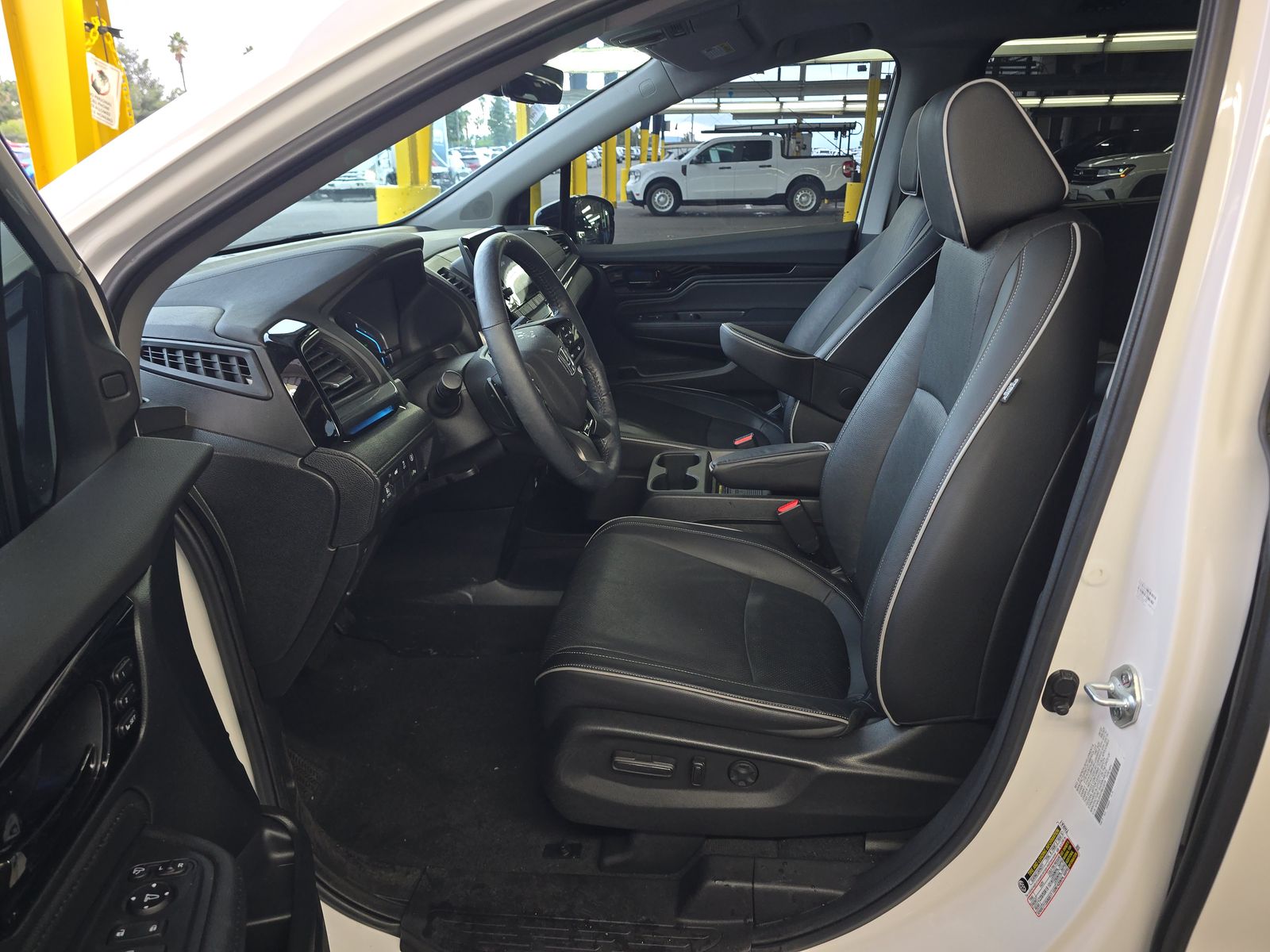 2023 Honda Odyssey Elite FWD