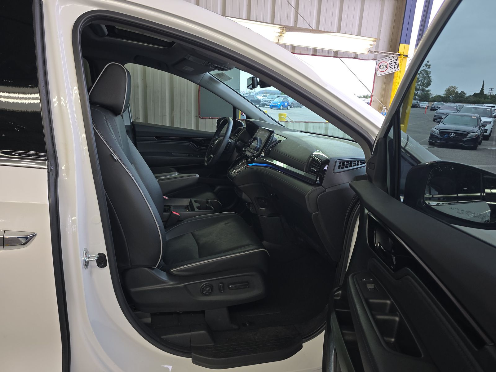 2023 Honda Odyssey Elite FWD