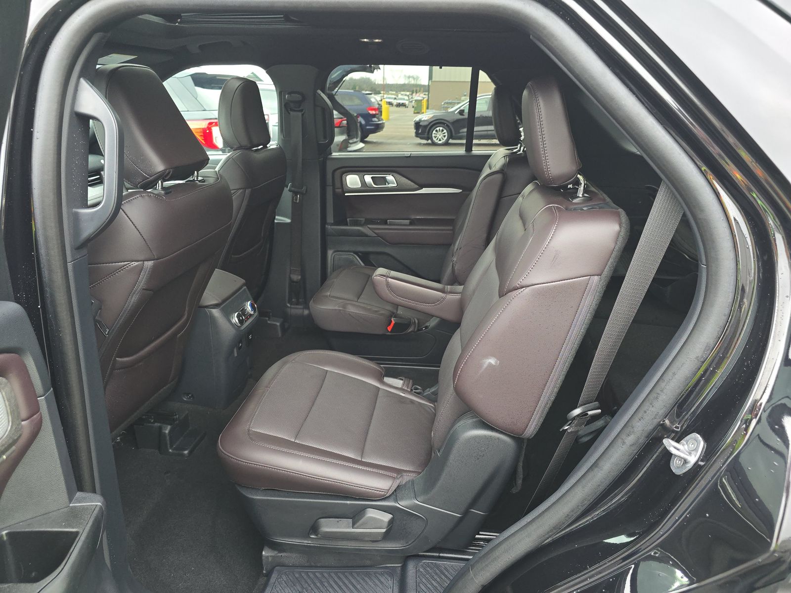 2025 Ford Explorer Platinum RWD