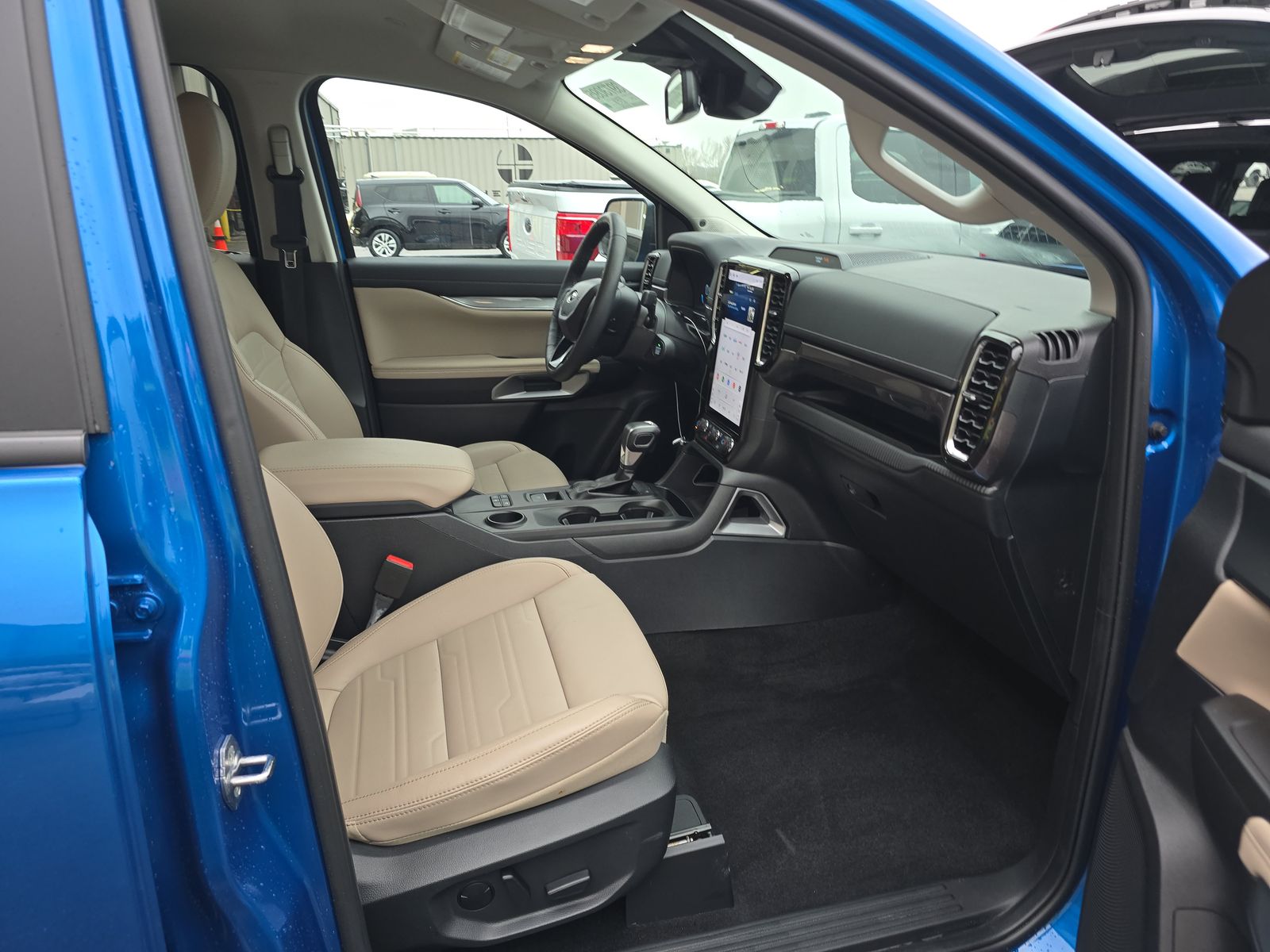 2025 Ford Ranger LARIAT RWD