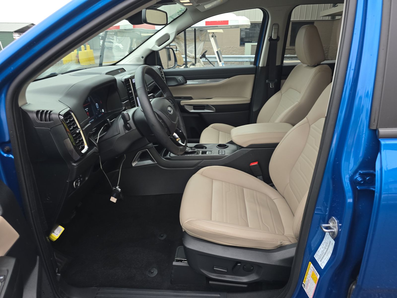 2025 Ford Ranger LARIAT RWD