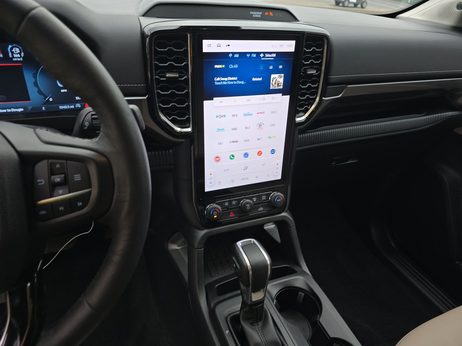 2025 Ford Ranger LARIAT RWD