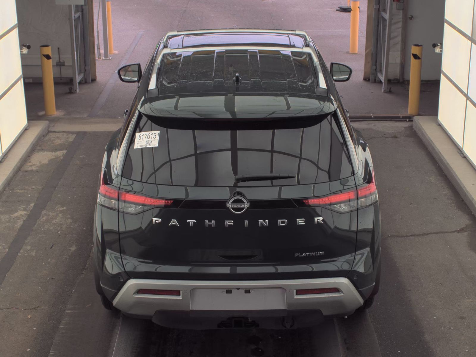 2025 Nissan Pathfinder Platinum FWD