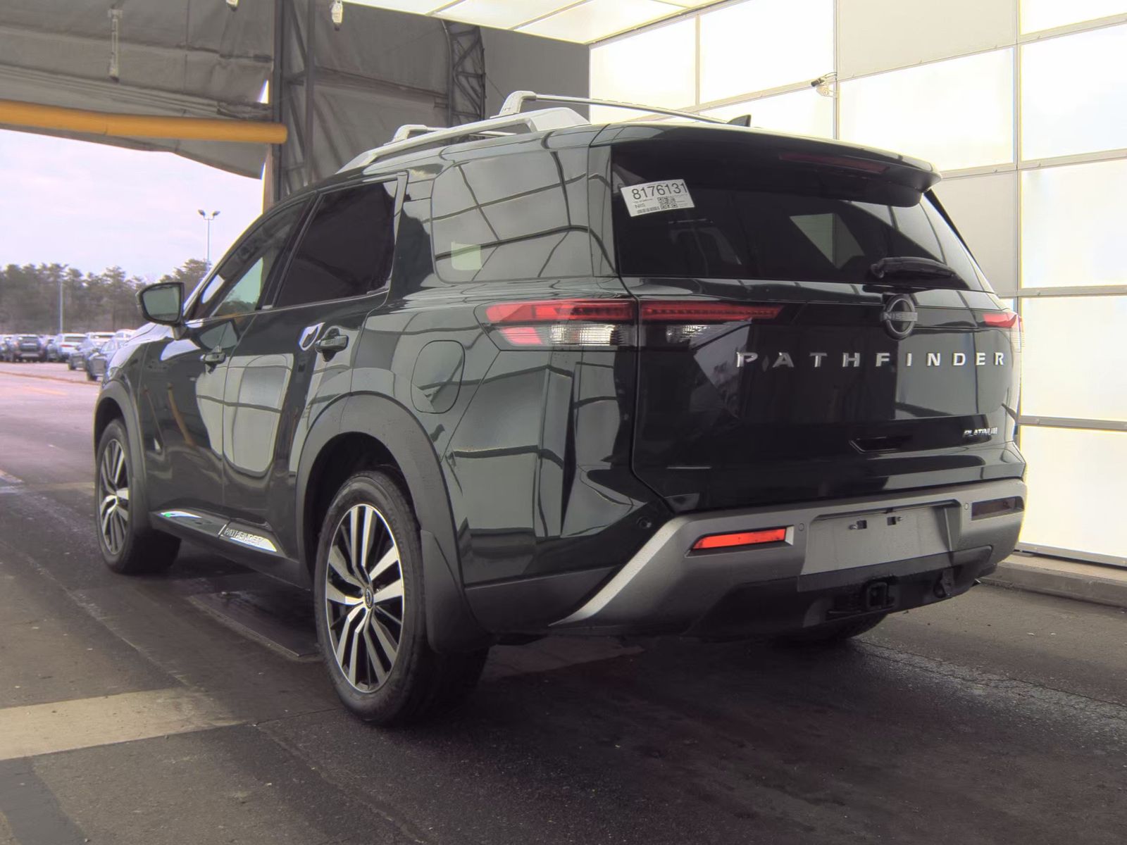 2025 Nissan Pathfinder Platinum FWD