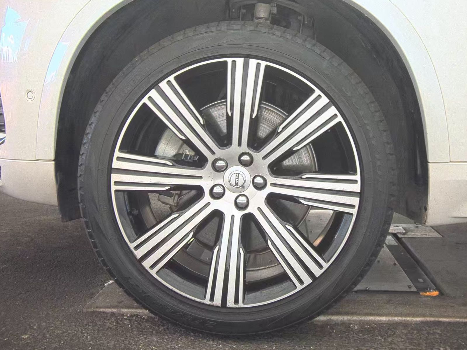 2024 Volvo XC90 Recharge T8 Ultimate AWD