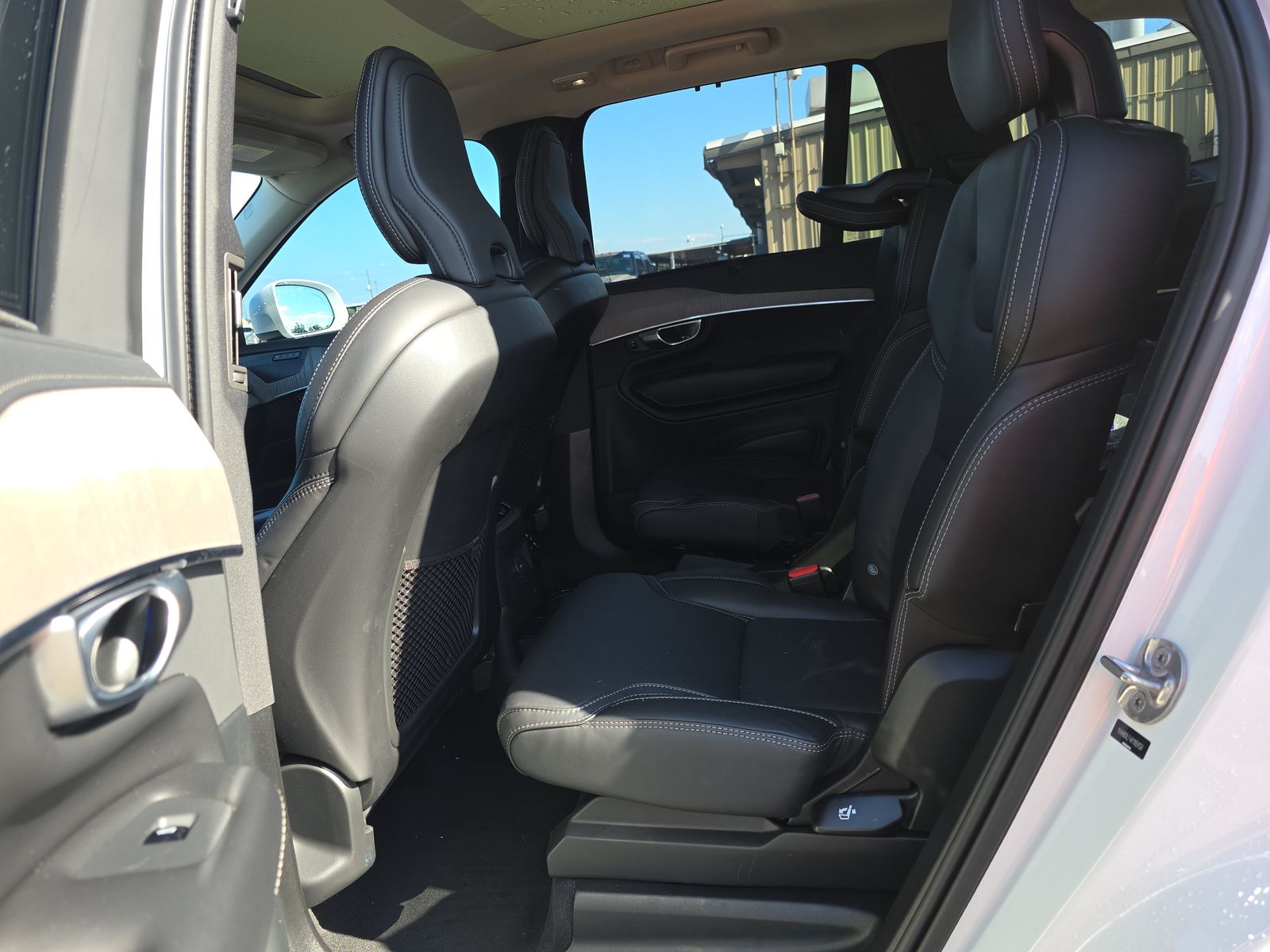 2024 Volvo XC90 Recharge T8 Ultimate AWD