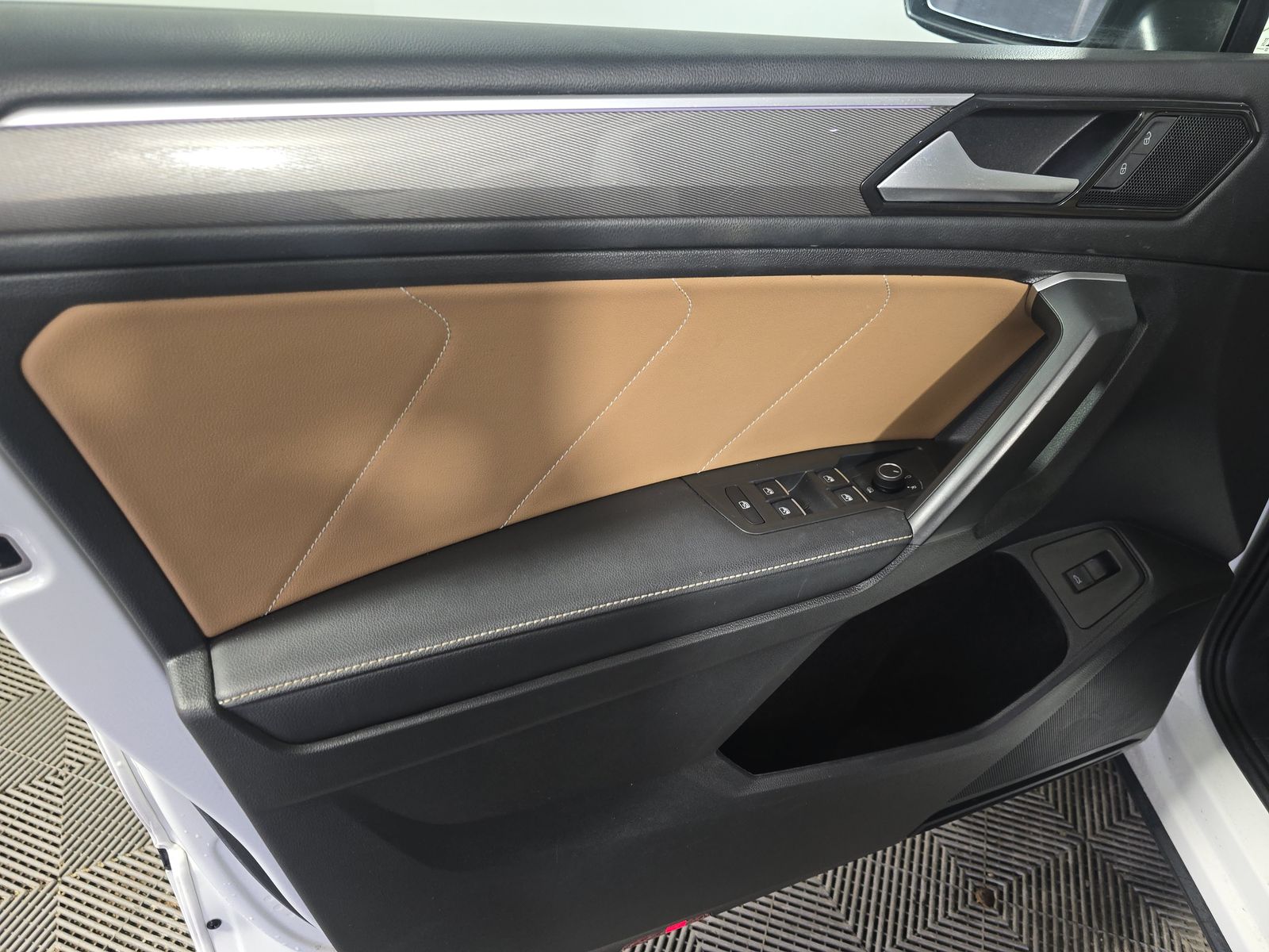 2024 Volkswagen Tiguan 2.0T SE R-Line Black FWD