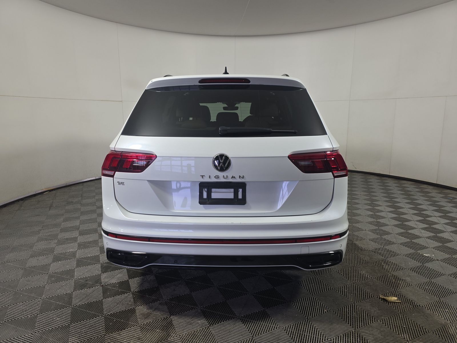 2024 Volkswagen Tiguan 2.0T SE R-Line Black FWD