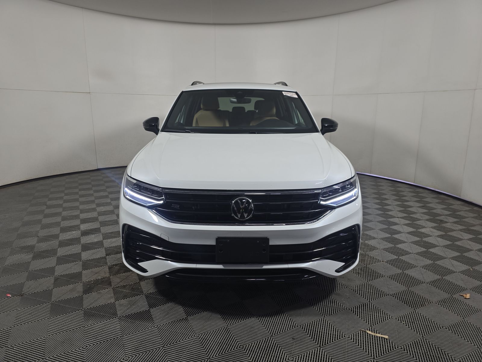 2024 Volkswagen Tiguan 2.0T SE R-Line Black FWD