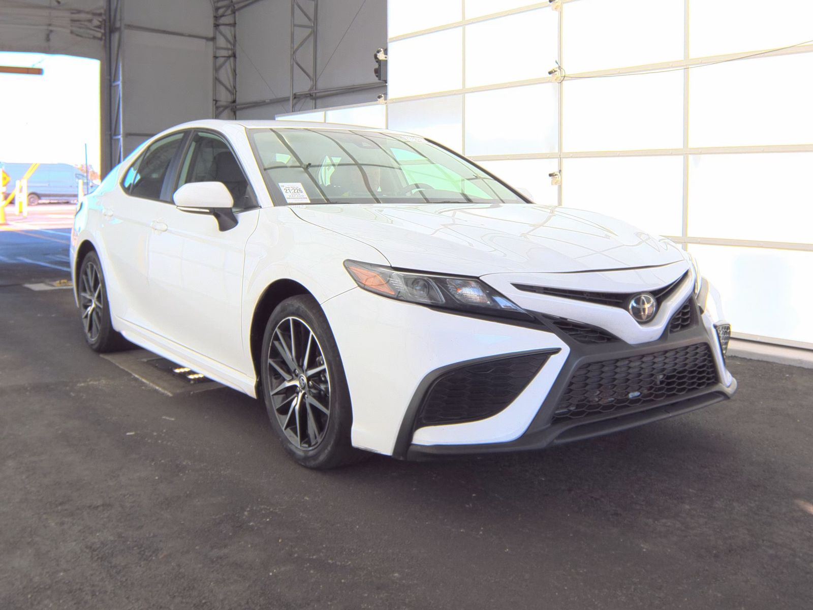 2024 Toyota Camry SE FWD