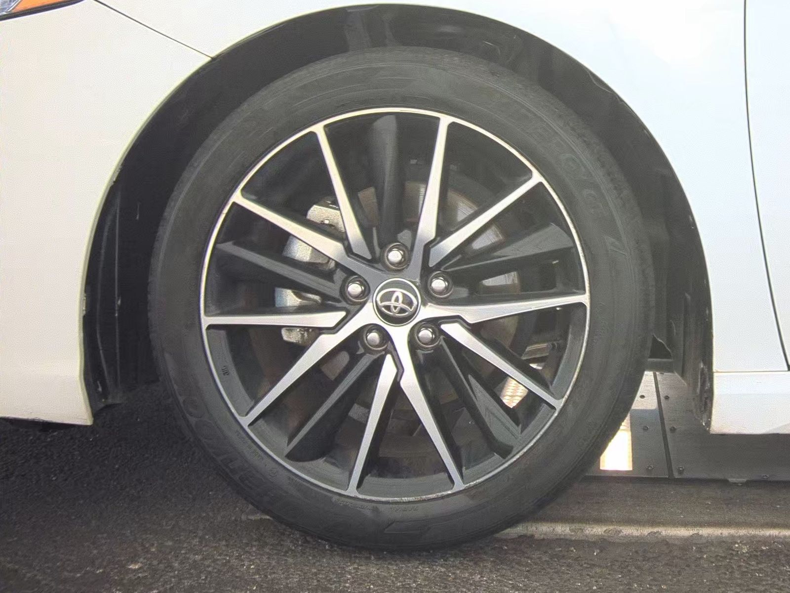 2024 Toyota Camry SE FWD