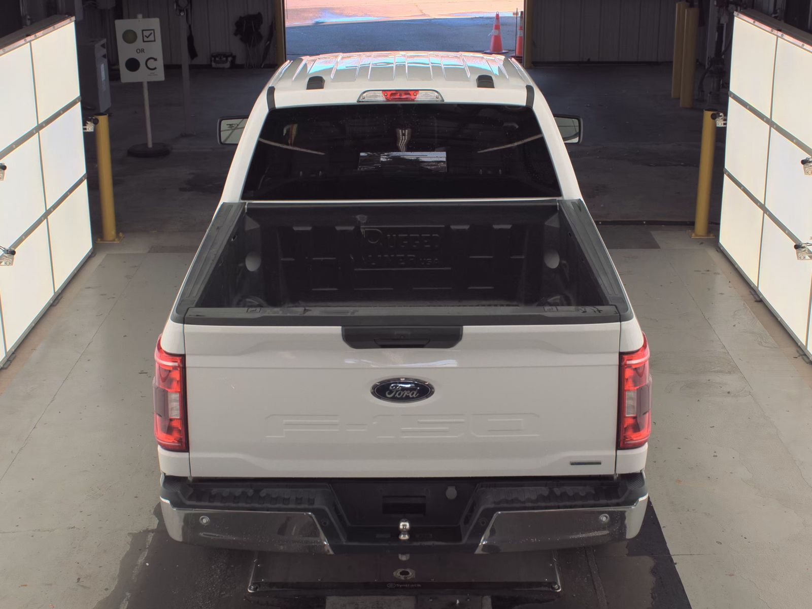 2023 Ford F-150 XLT RWD