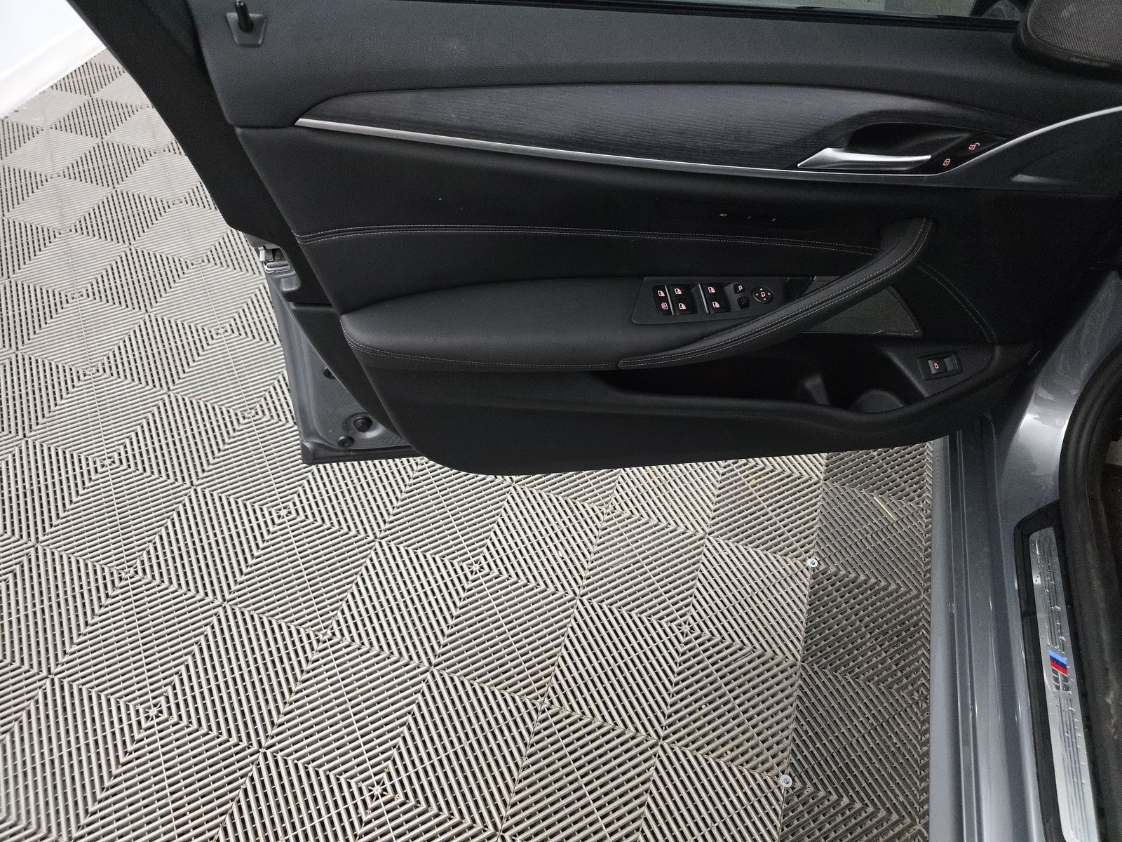 2023 BMW 5 Series 530i xDrive AWD