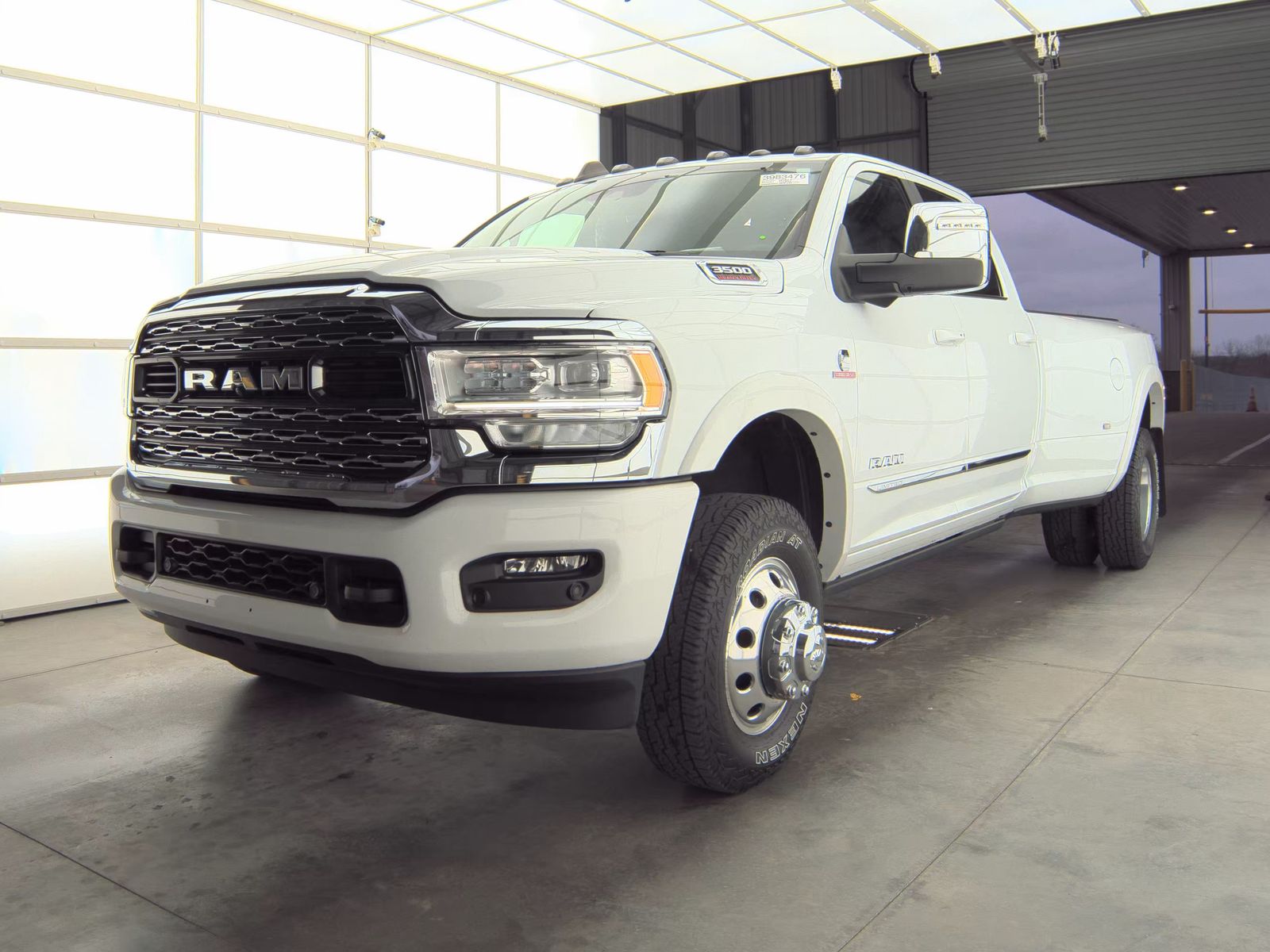 2024 RAM Ram 3500 Pickup Limited's photo