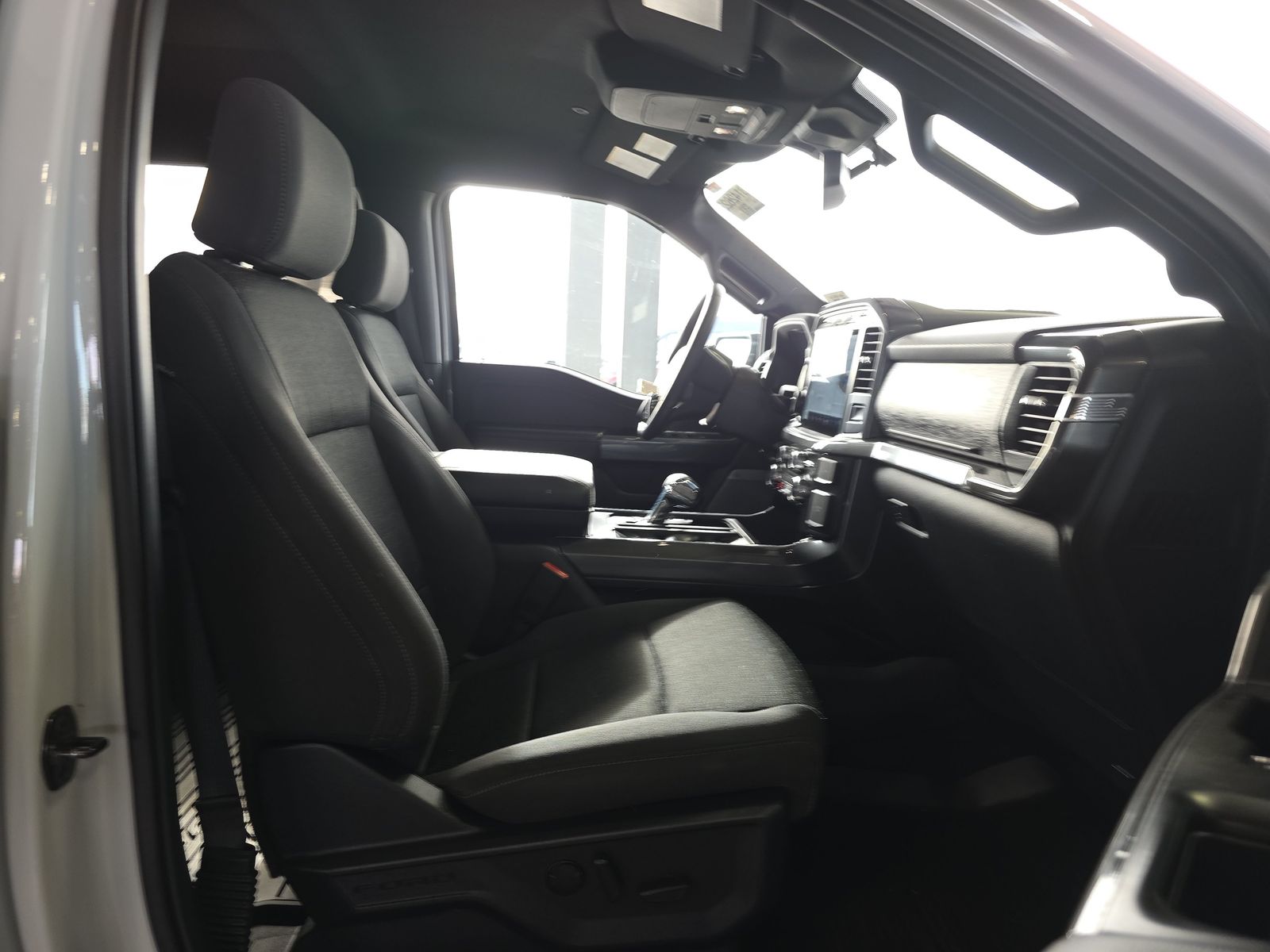 2023 Ford F-150 Hybrid XLT AWD