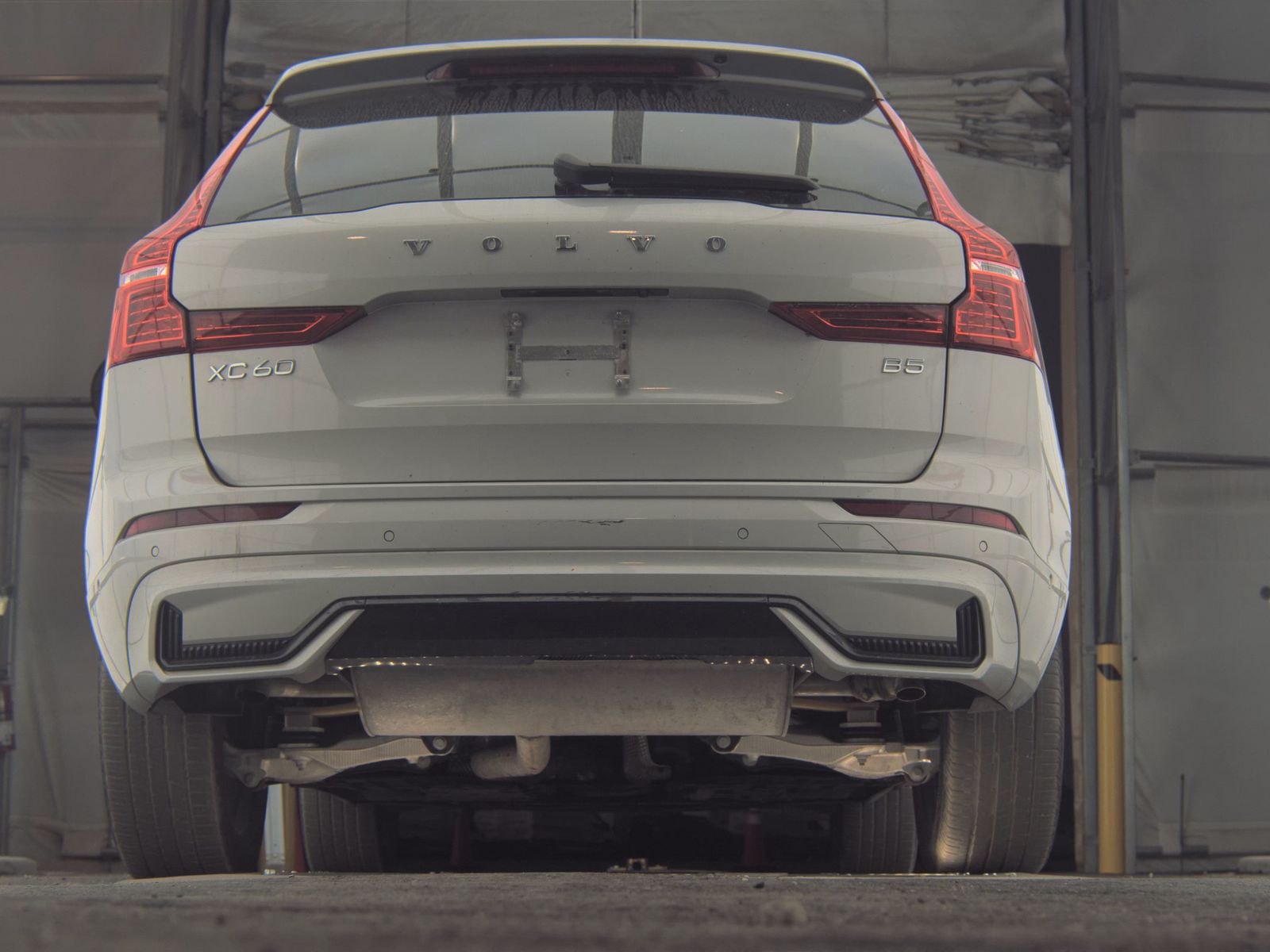 2023 Volvo XC60 B5 Plus FWD