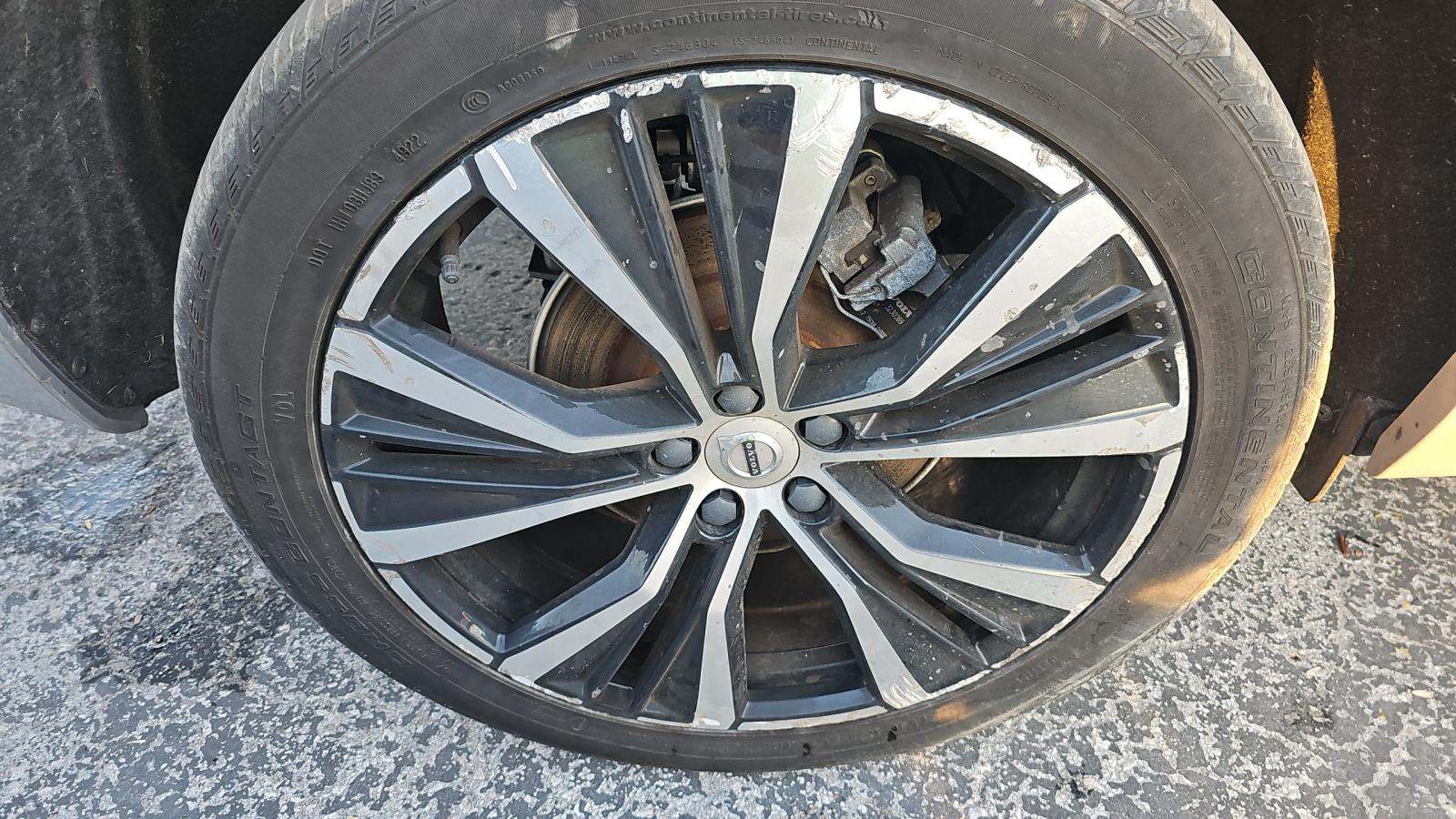 2023 Volvo XC60 B5 Plus FWD