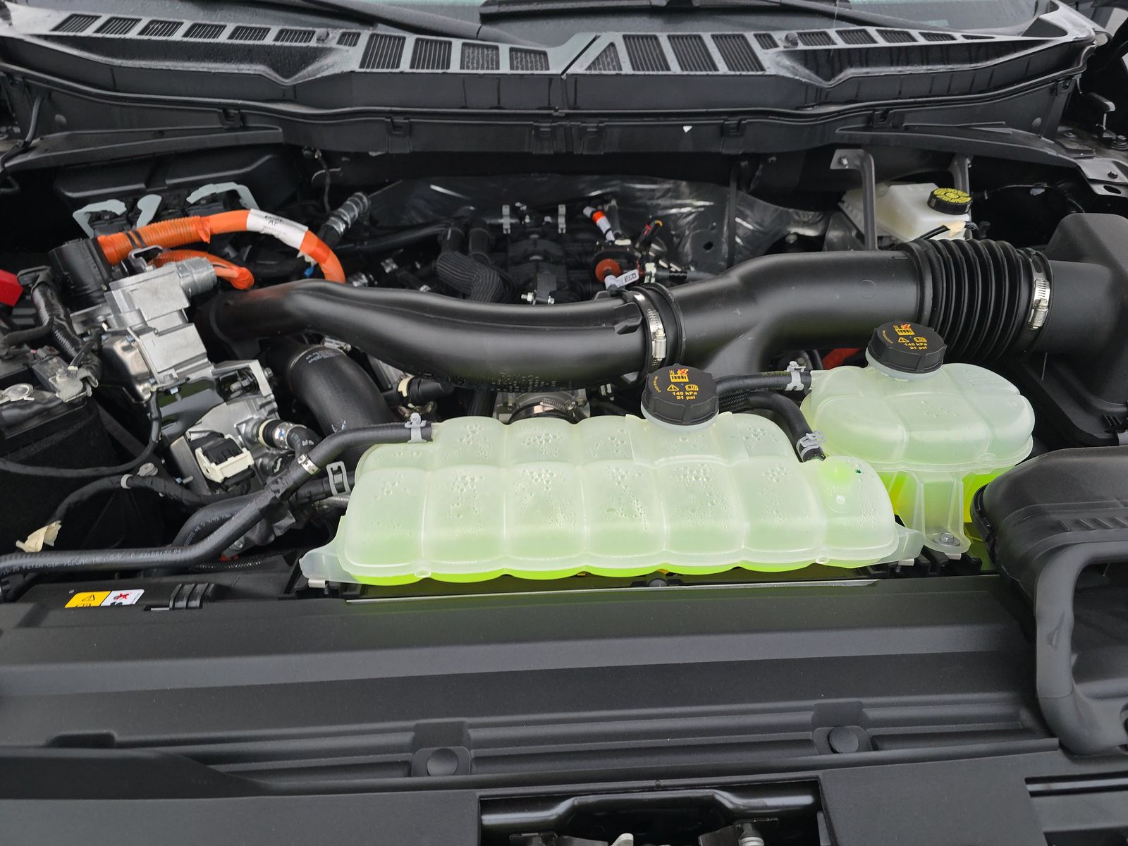 2025 Ford F-150 Hybrid XLT AWD