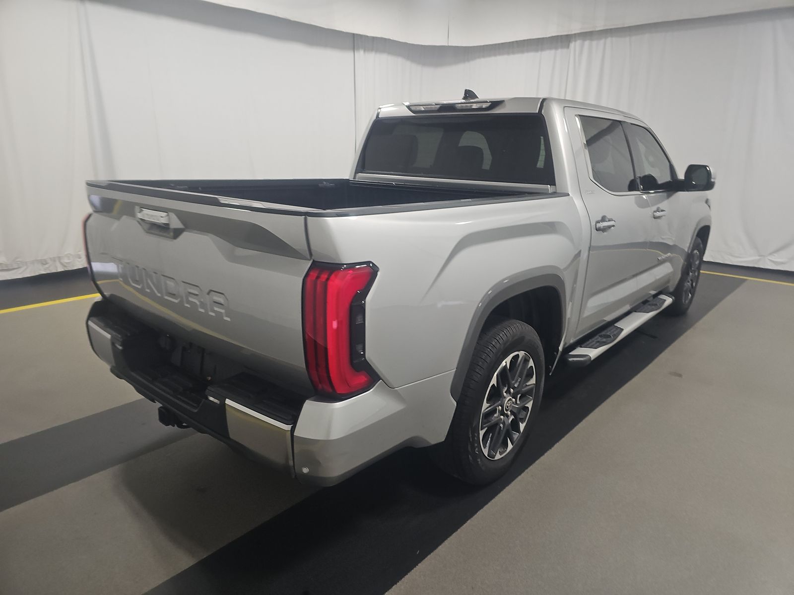 2022 Toyota Tundra Limited RWD