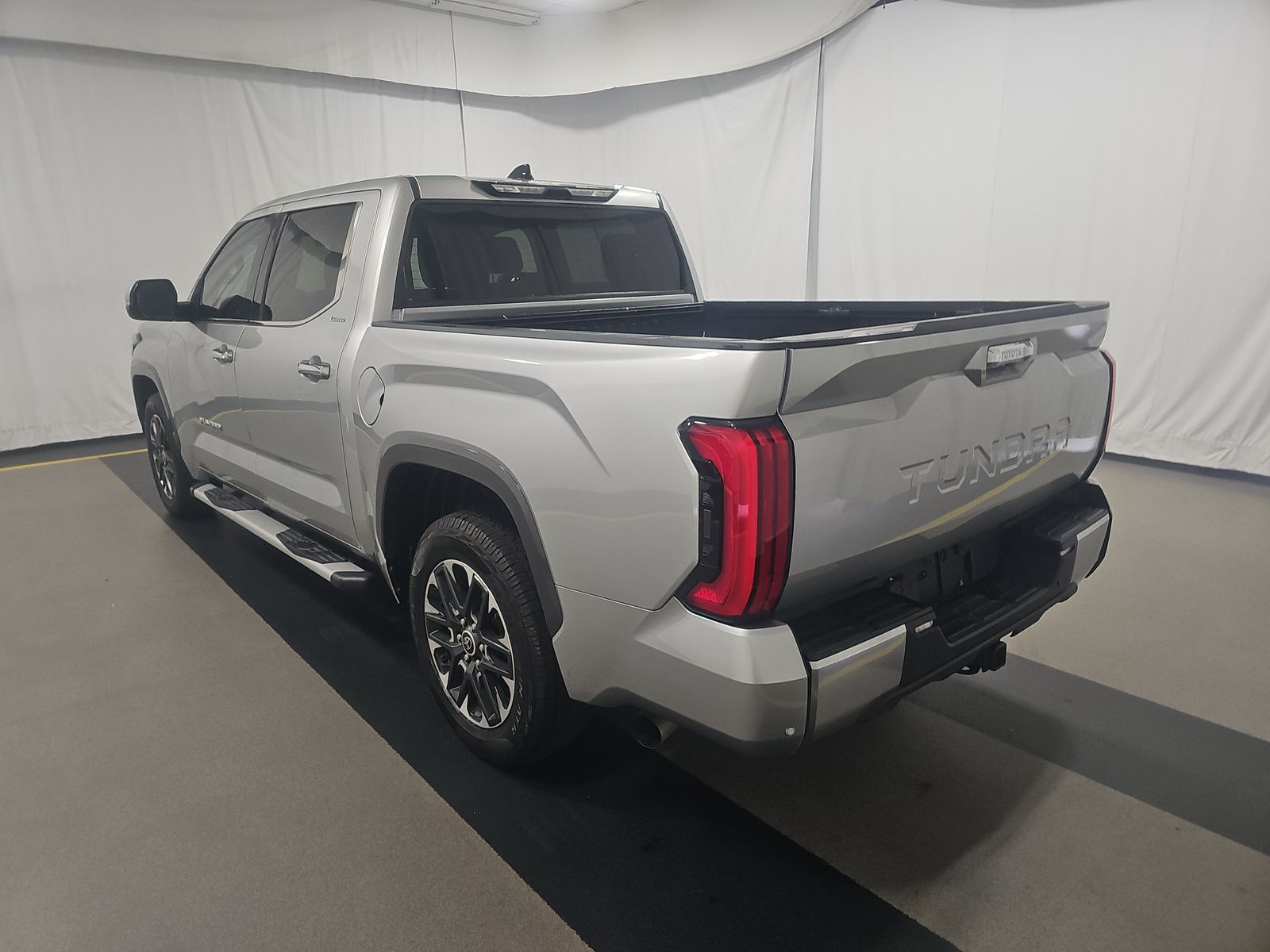 2022 Toyota Tundra Limited RWD