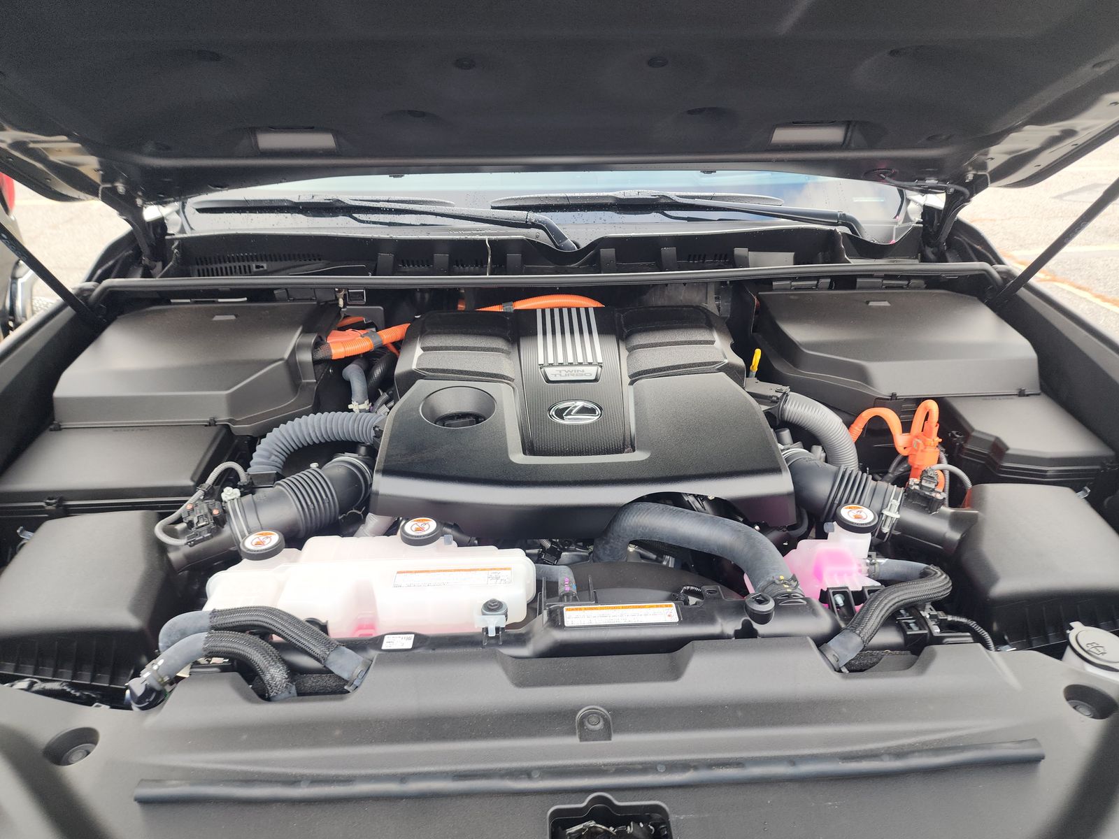 2025 Lexus LX LX 700h Luxury AWD