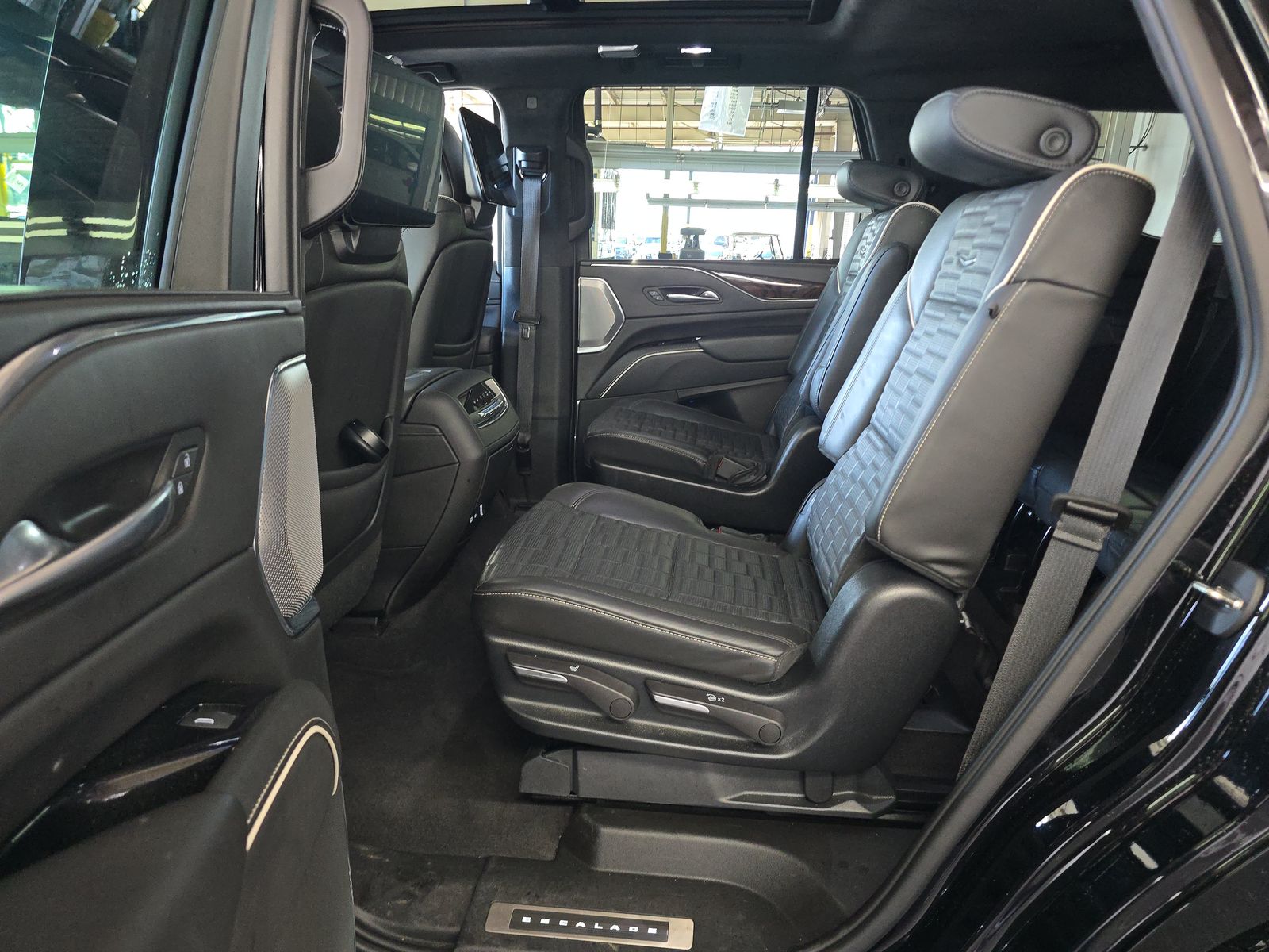 2023 Cadillac Escalade Sport Platinum AWD