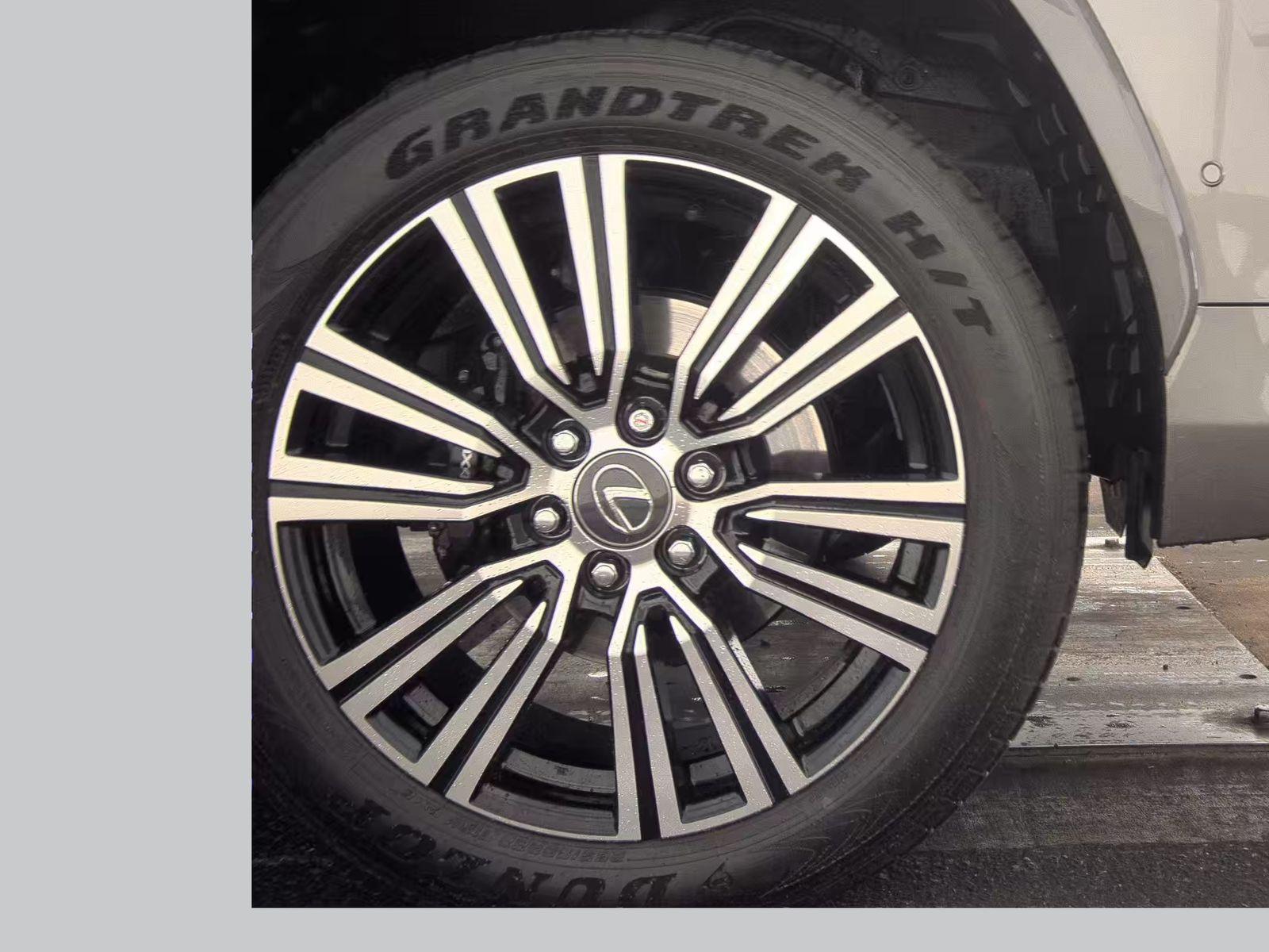 2025 Lexus LX LX 700h Luxury AWD