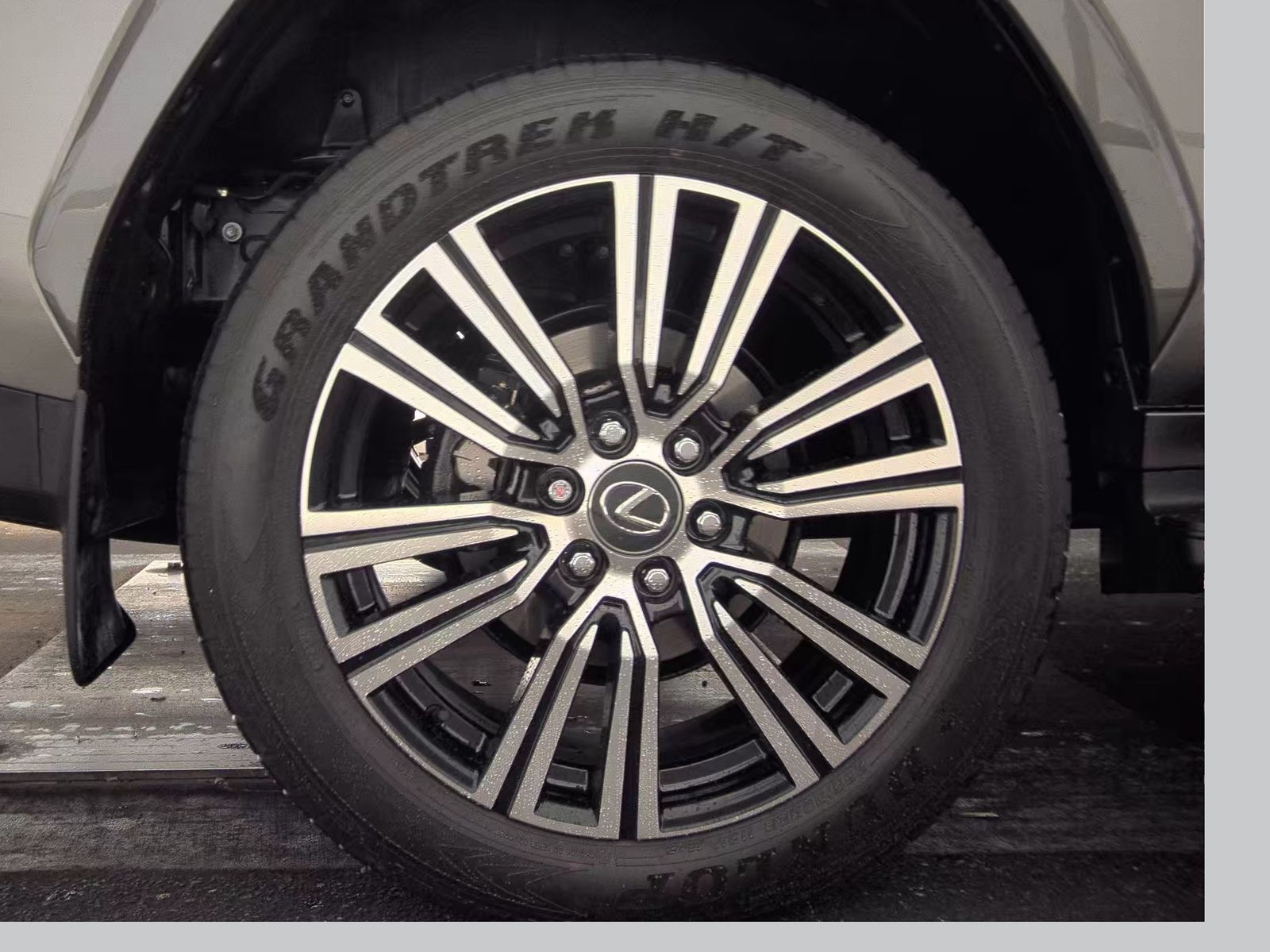 2025 Lexus LX LX 700h Luxury AWD